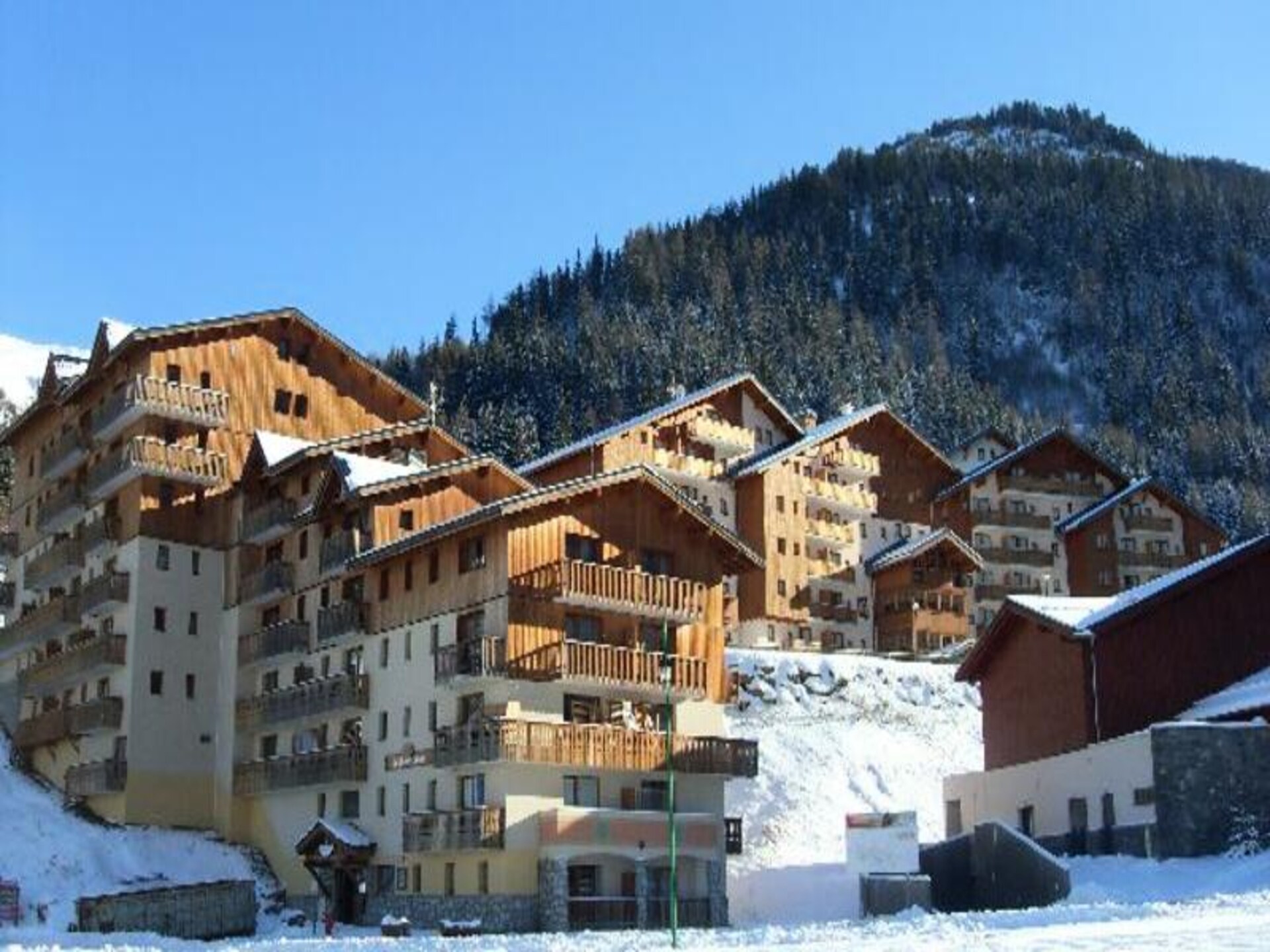 Appartement 6p in Modane met balkon op zuiden, 100m van de piste - foto 3