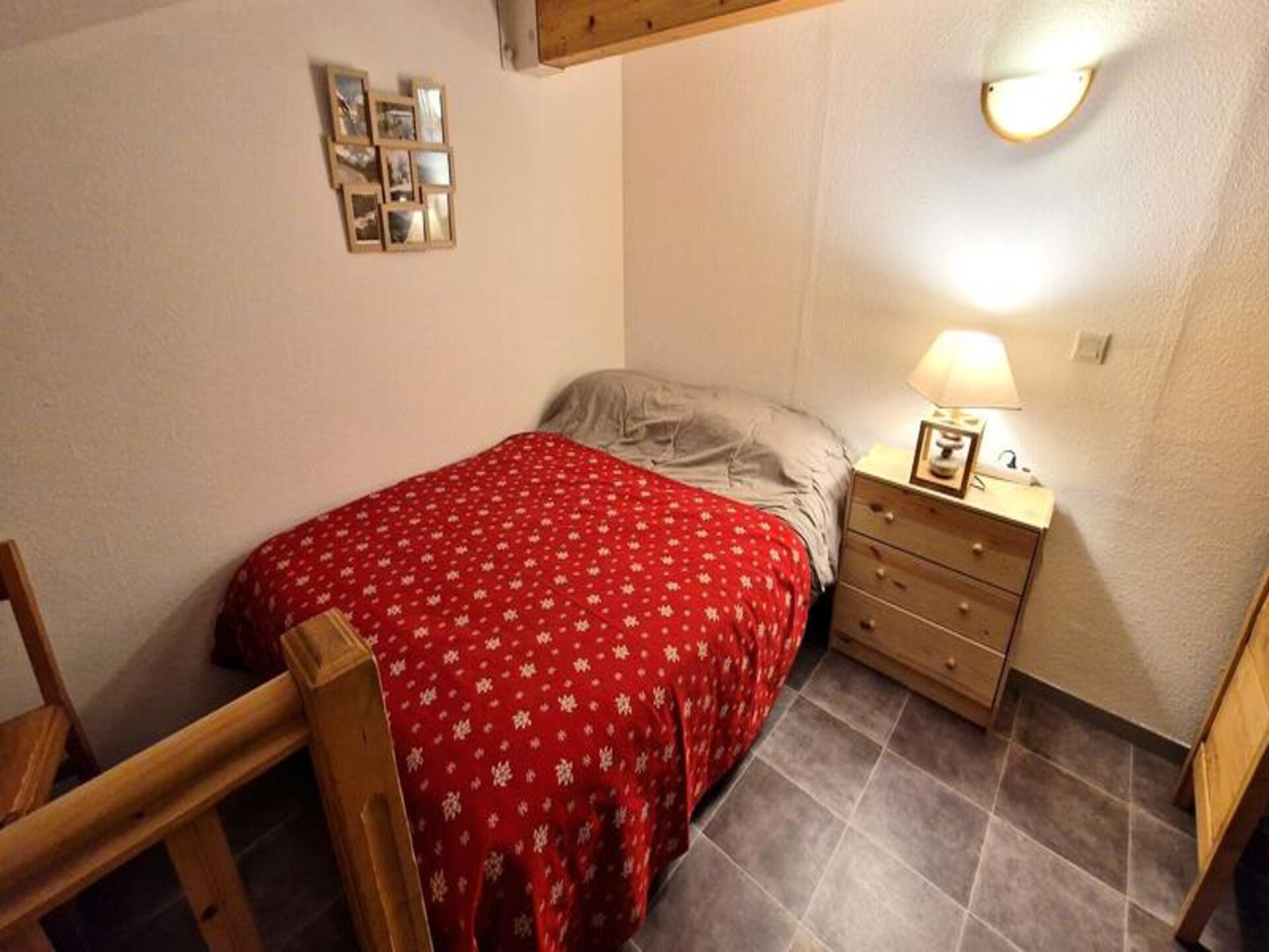 Authentiek 8-persoons appartement op 53m² met balkon, pal naast de piste in Modane - foto 6