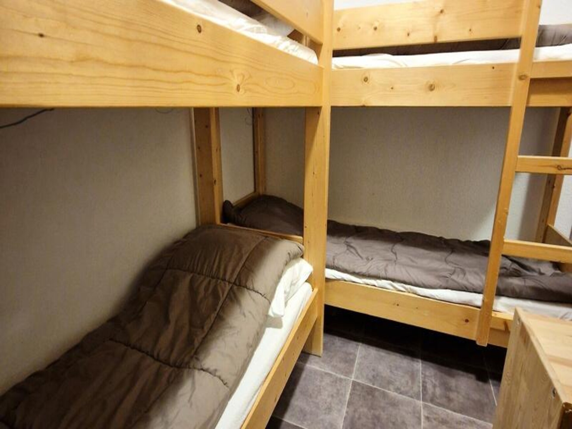 Authentiek 8-persoons appartement op 53m² met balkon, pal naast de piste in Modane - foto 11