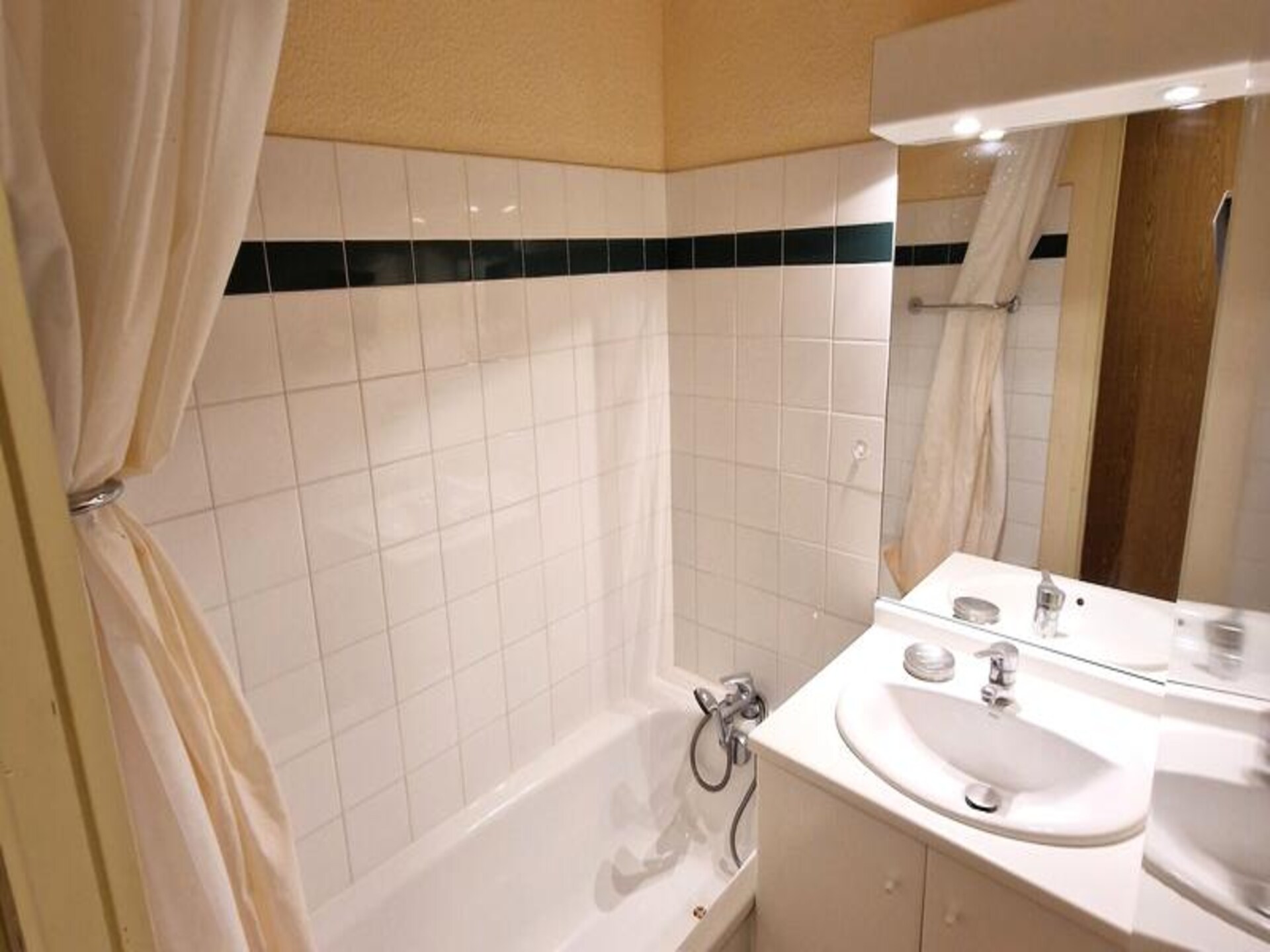 Knus appartement direct aan de piste in Modane, Vanoise-massief - foto 9