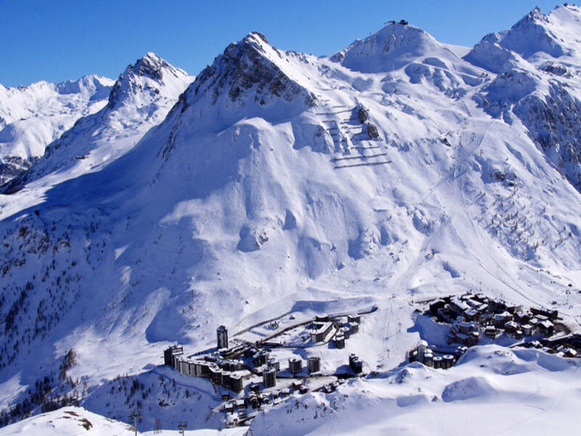 Zonnig 6-persoons appartement met gletsjerzicht en ski-in/ski-out in Tignes - foto 11