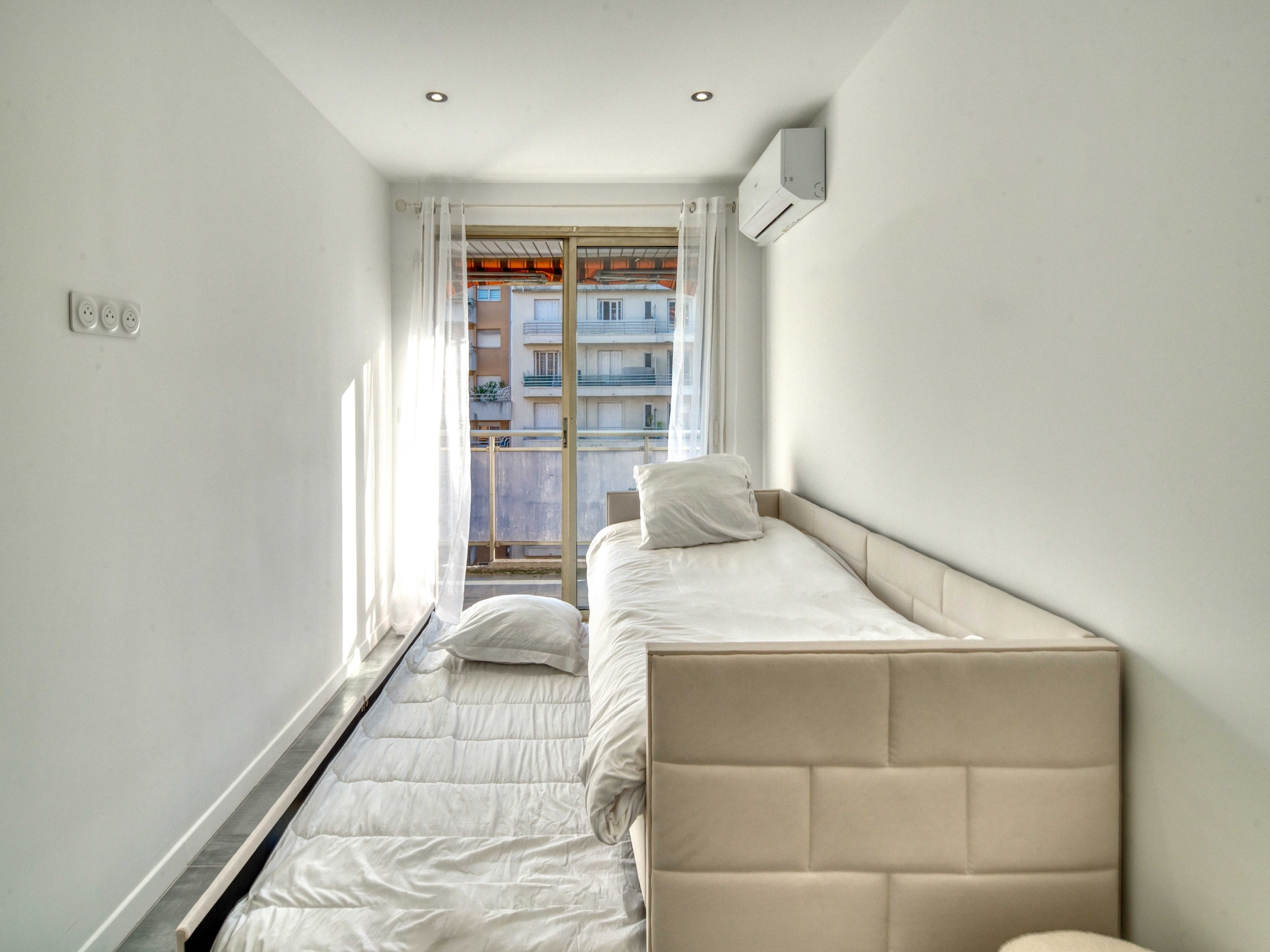 Licht appartement op 250m van strand en oude haven in Antibes - foto 54