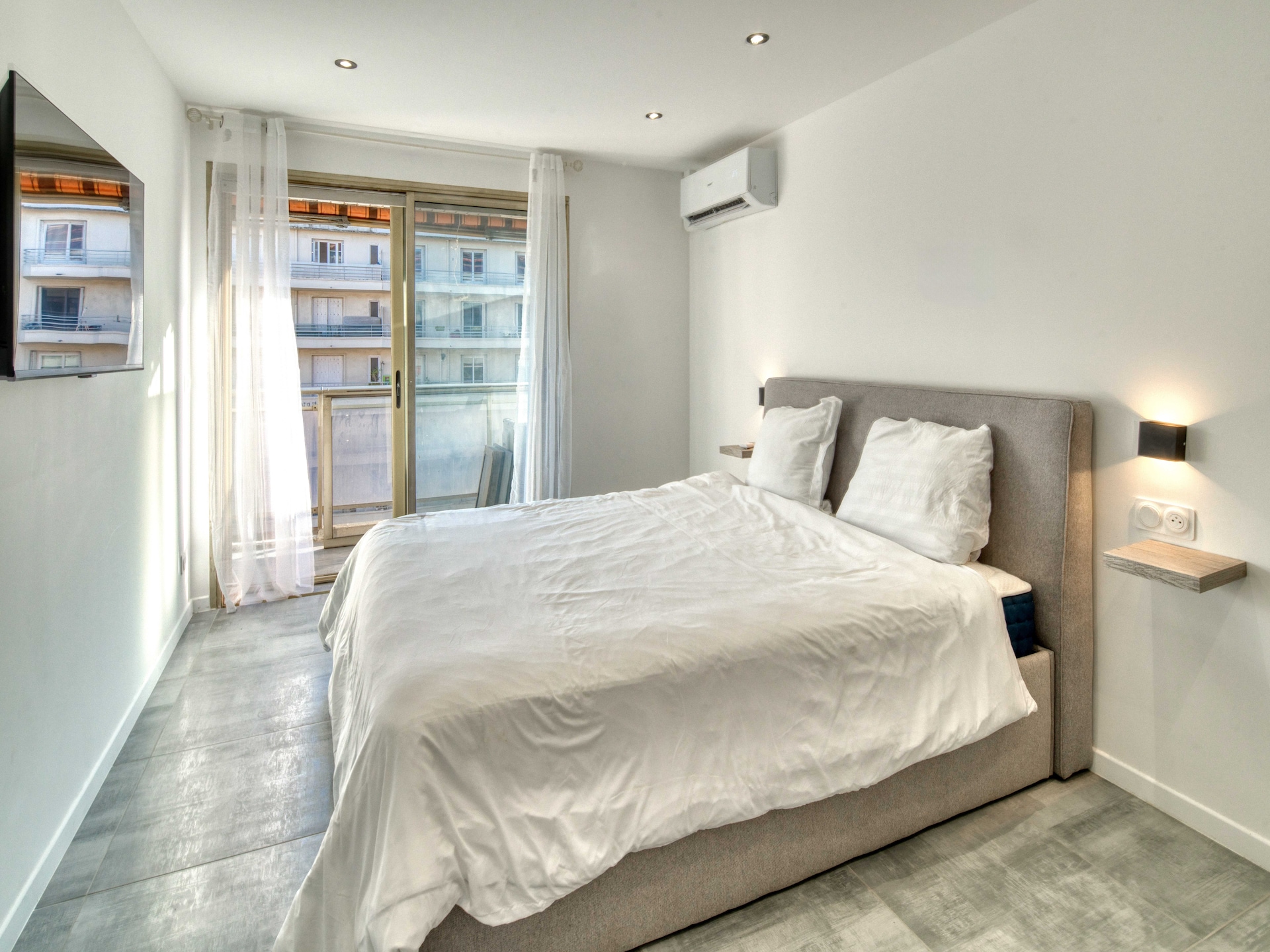 Licht appartement op 250m van strand en oude haven in Antibes - foto 64