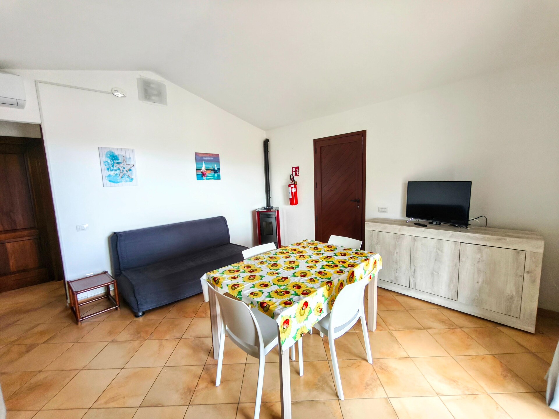 Licht appartement in Budoni met weids zeezicht en terras - foto 11