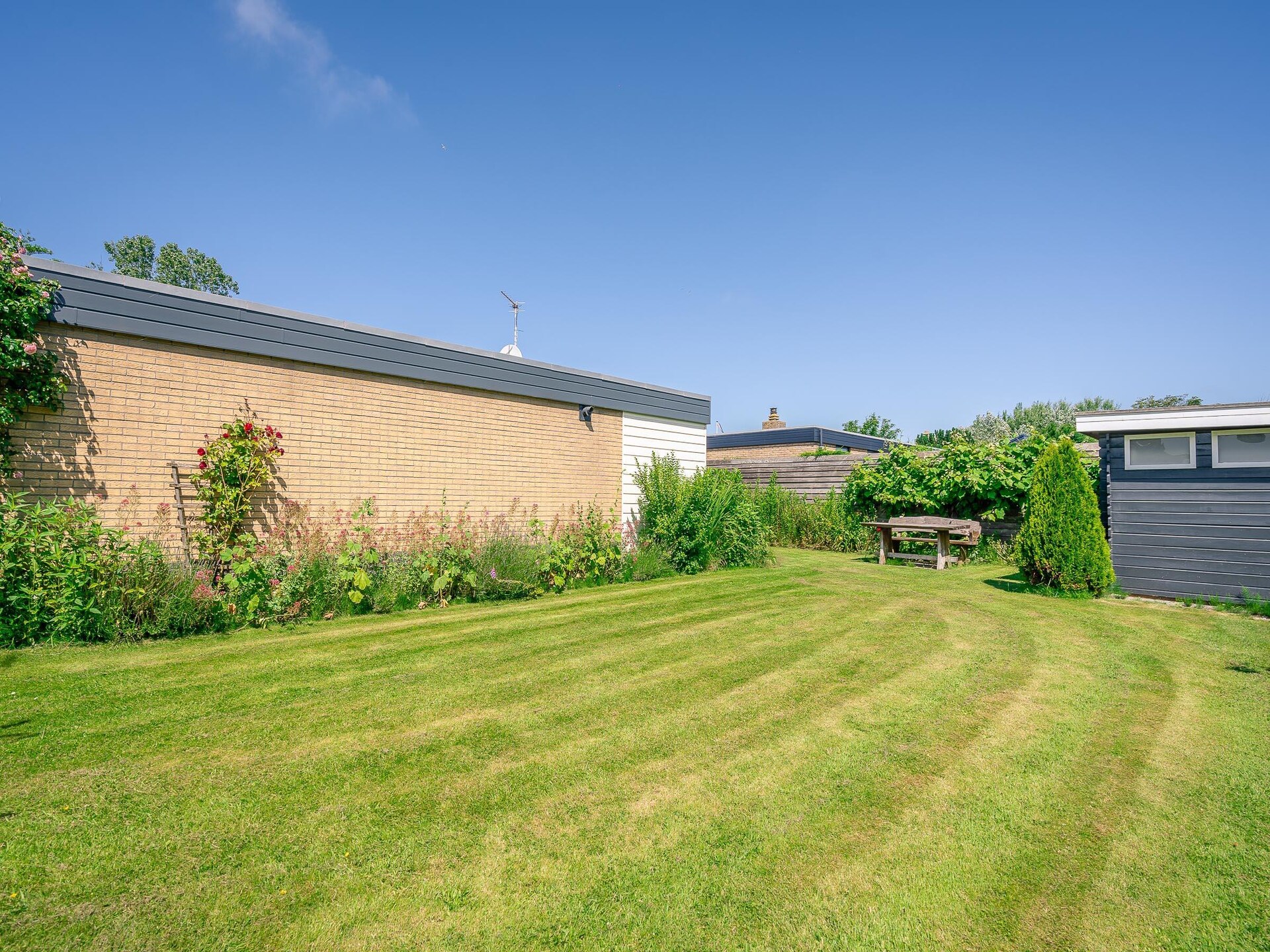 Luxe vrijstaande bosbungalow Orchismient 2 in hartje De Koog - foto 15