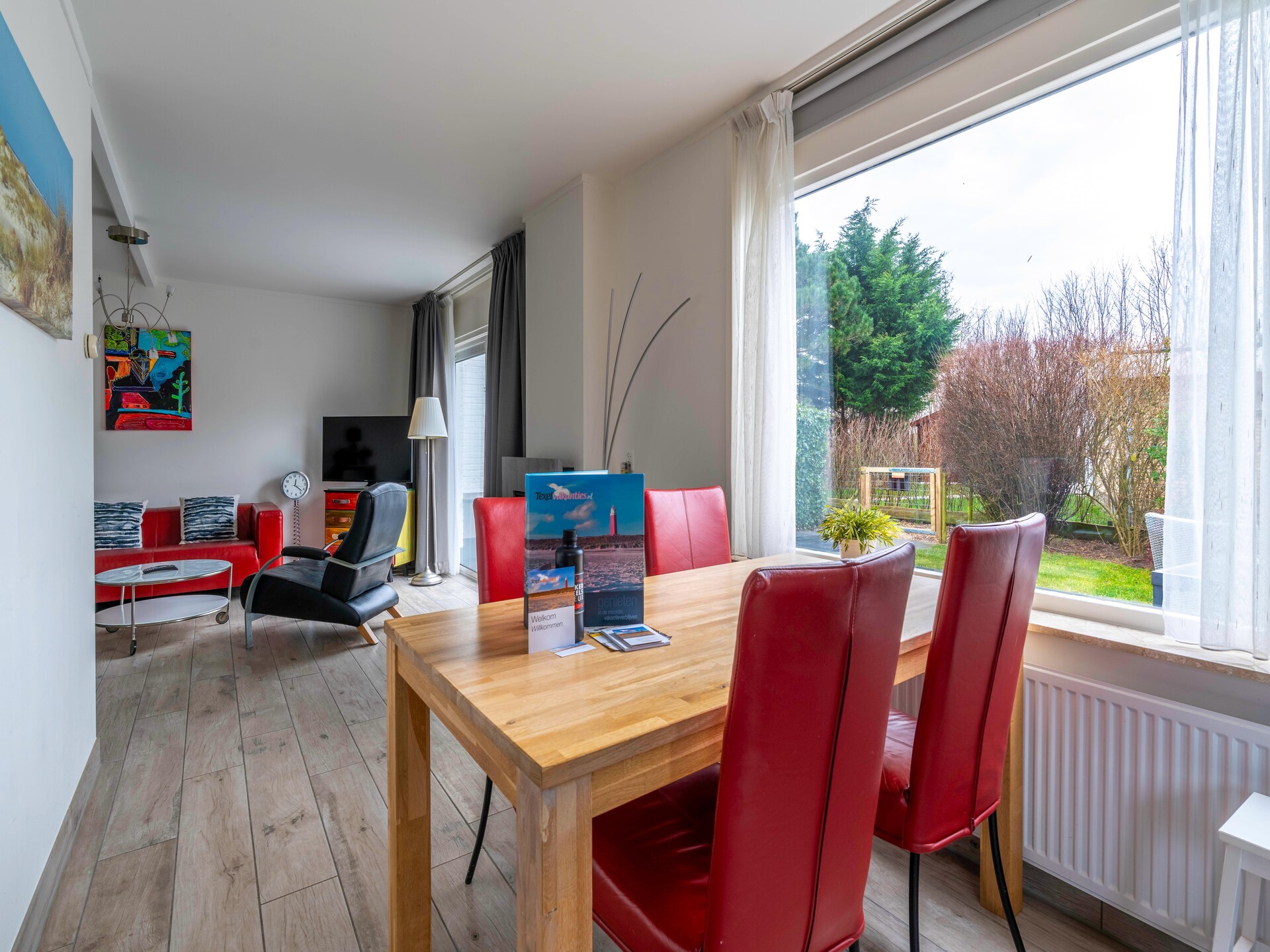 Texelfan: vrijstaande bungalow aan bosrand met omheinde tuin, 2km van strand - foto 14