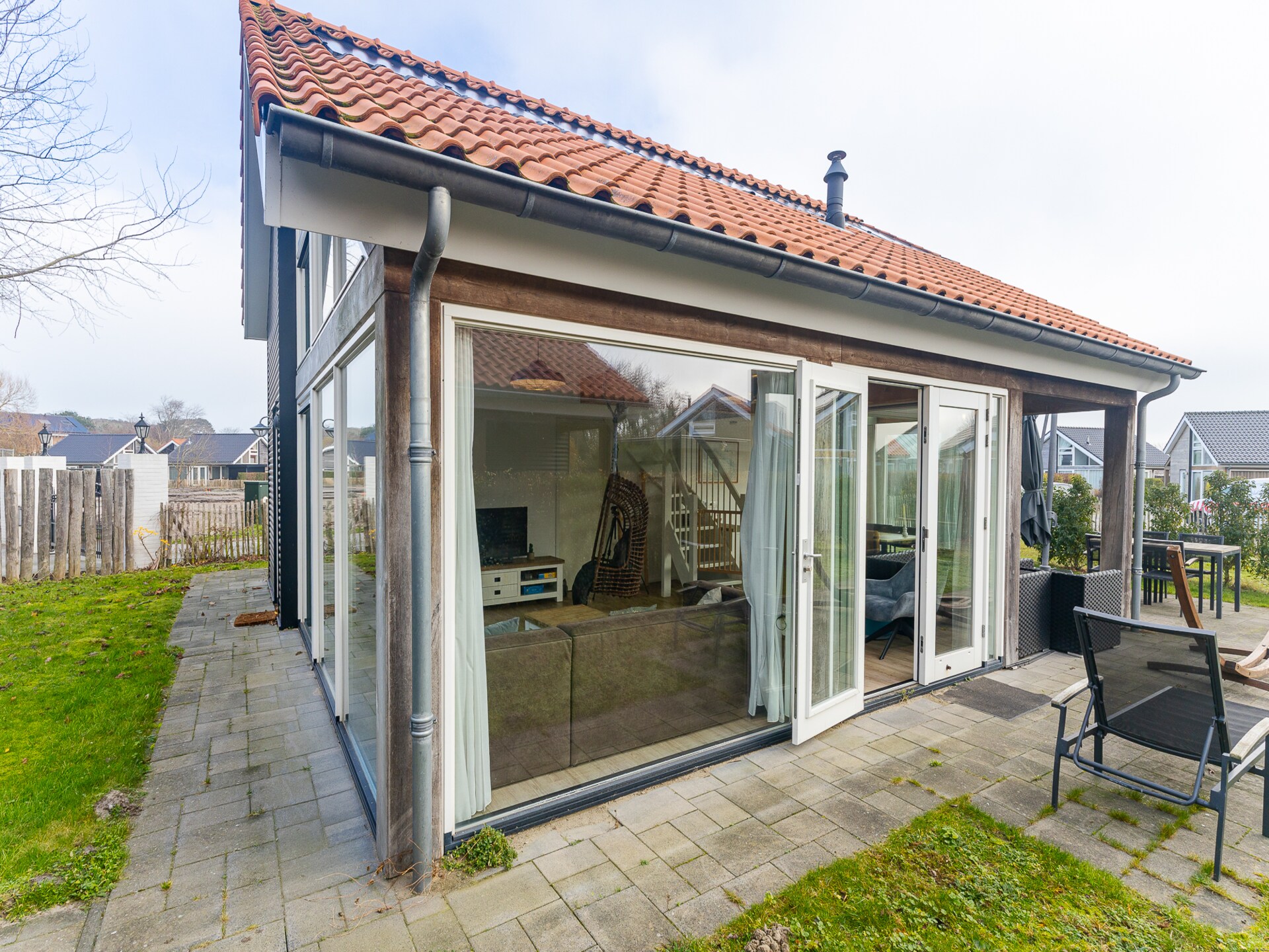 Solskin: Modern vakantiehuis op loopafstand van strand Renesse - foto 8