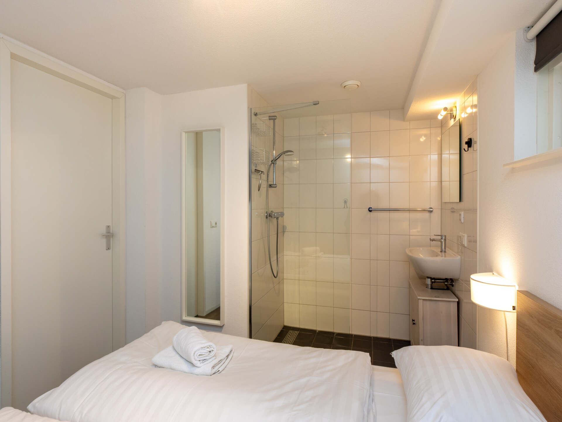 Zonnedorp 18 Duinhuis Renesse – Modern strandhuis met omheinde tuin voor 6 personen - foto 17