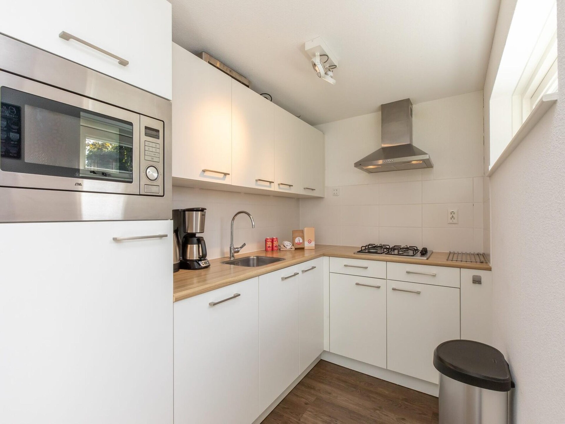 6-persoons vakantiehuis aan het strand in Renesse - foto 5