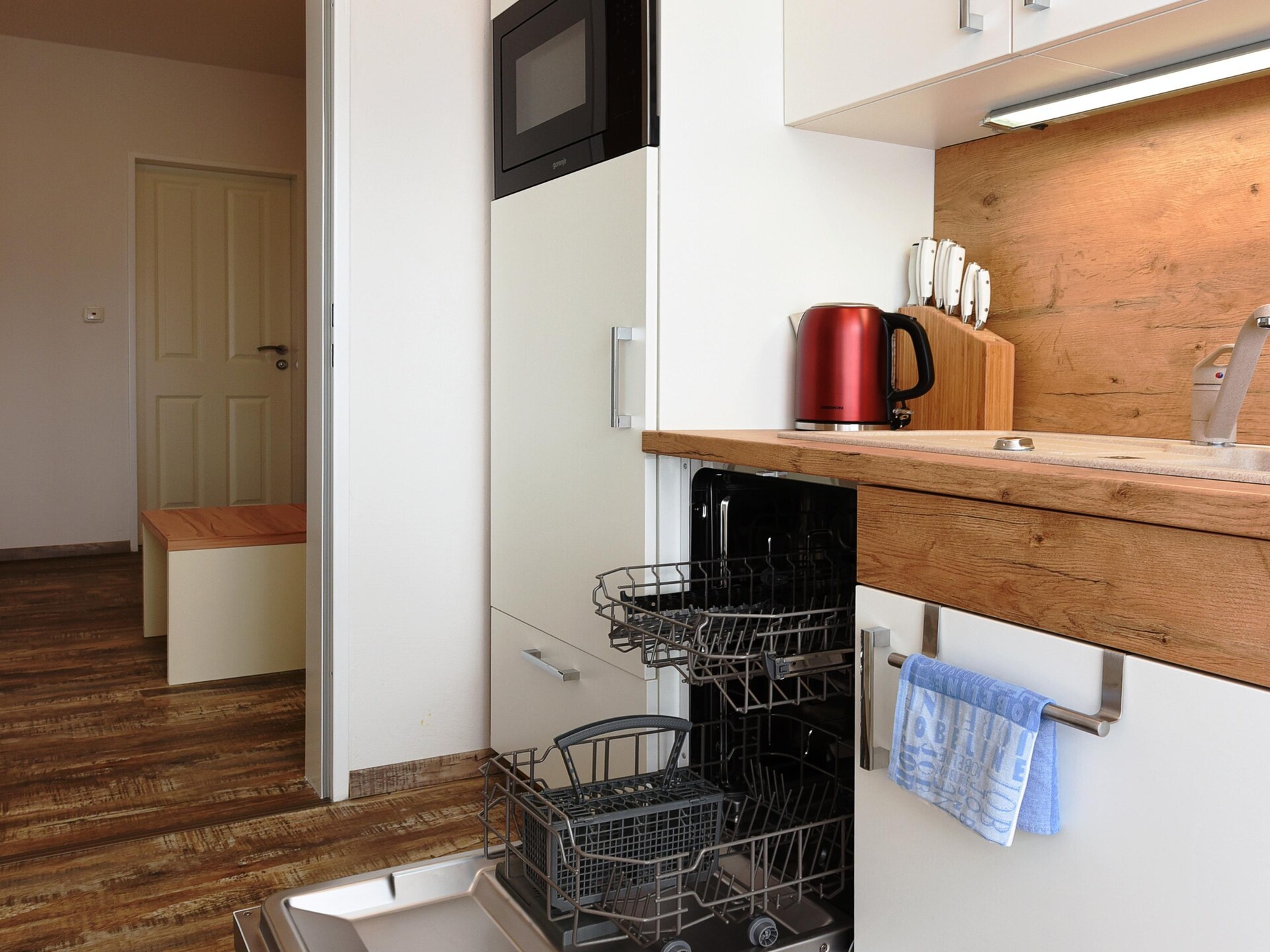 Op 350 m van zee: Modern appartement Haus zur Möwe 1 in Bensersiel - foto 21
