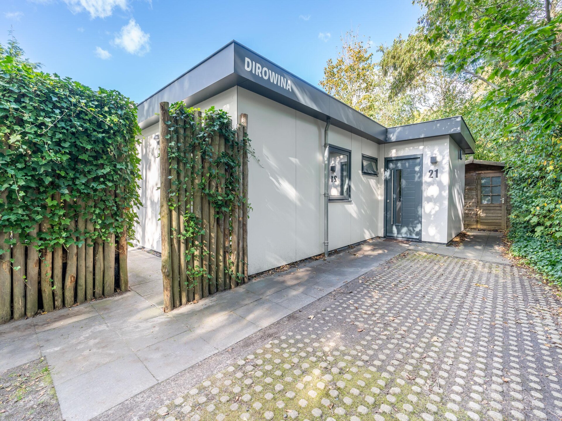 Vrijstaande bosbungalow voor 6 personen met omheinde tuin en oplaadpunt - foto 23