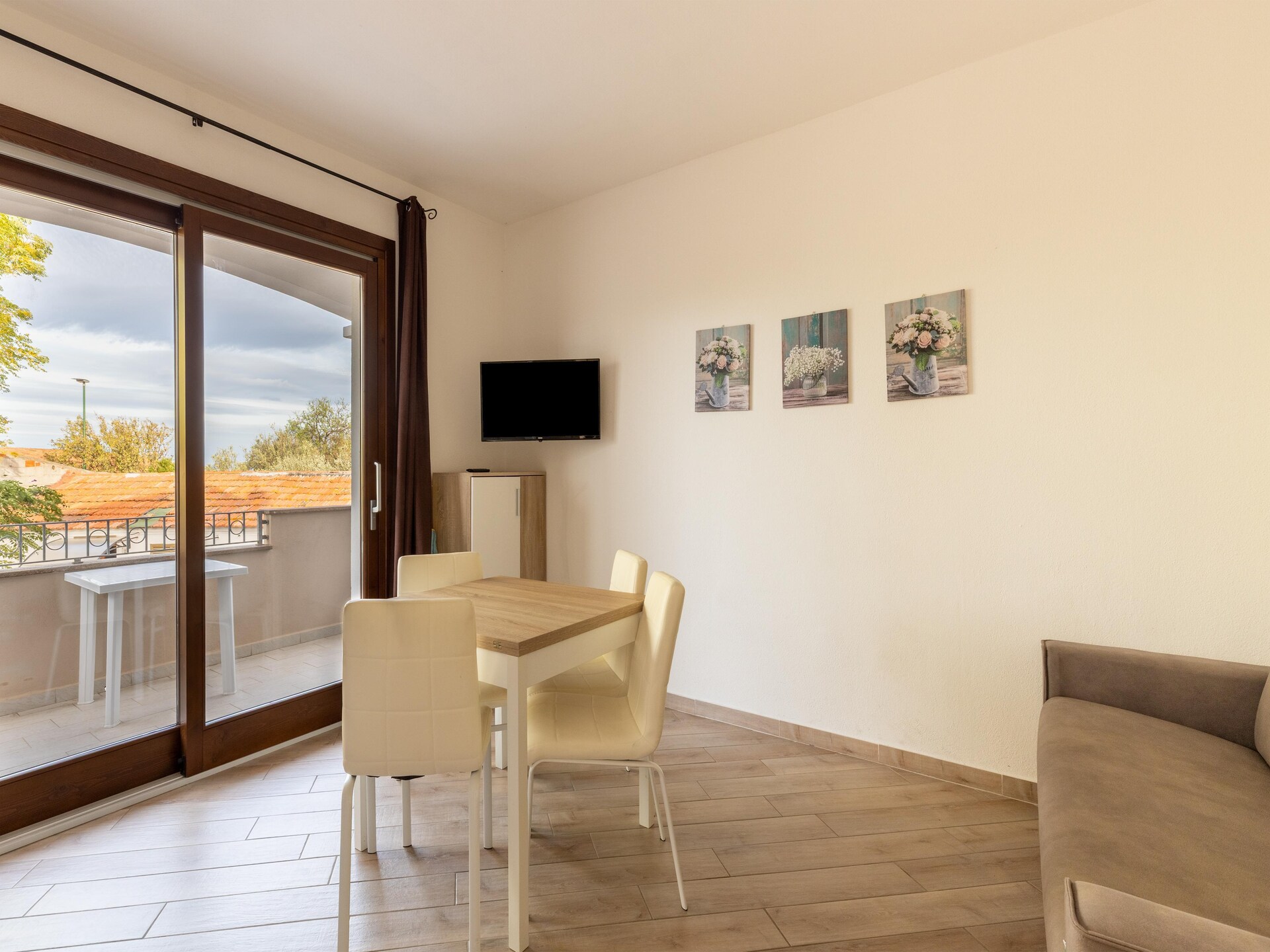 Rustgevend appartement voor 5 personen in Badesi - foto 2