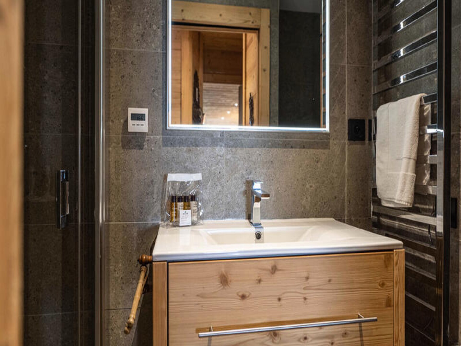 Luxe appartement op de piste in Alpe d'Huez voor 8 personen - foto 10