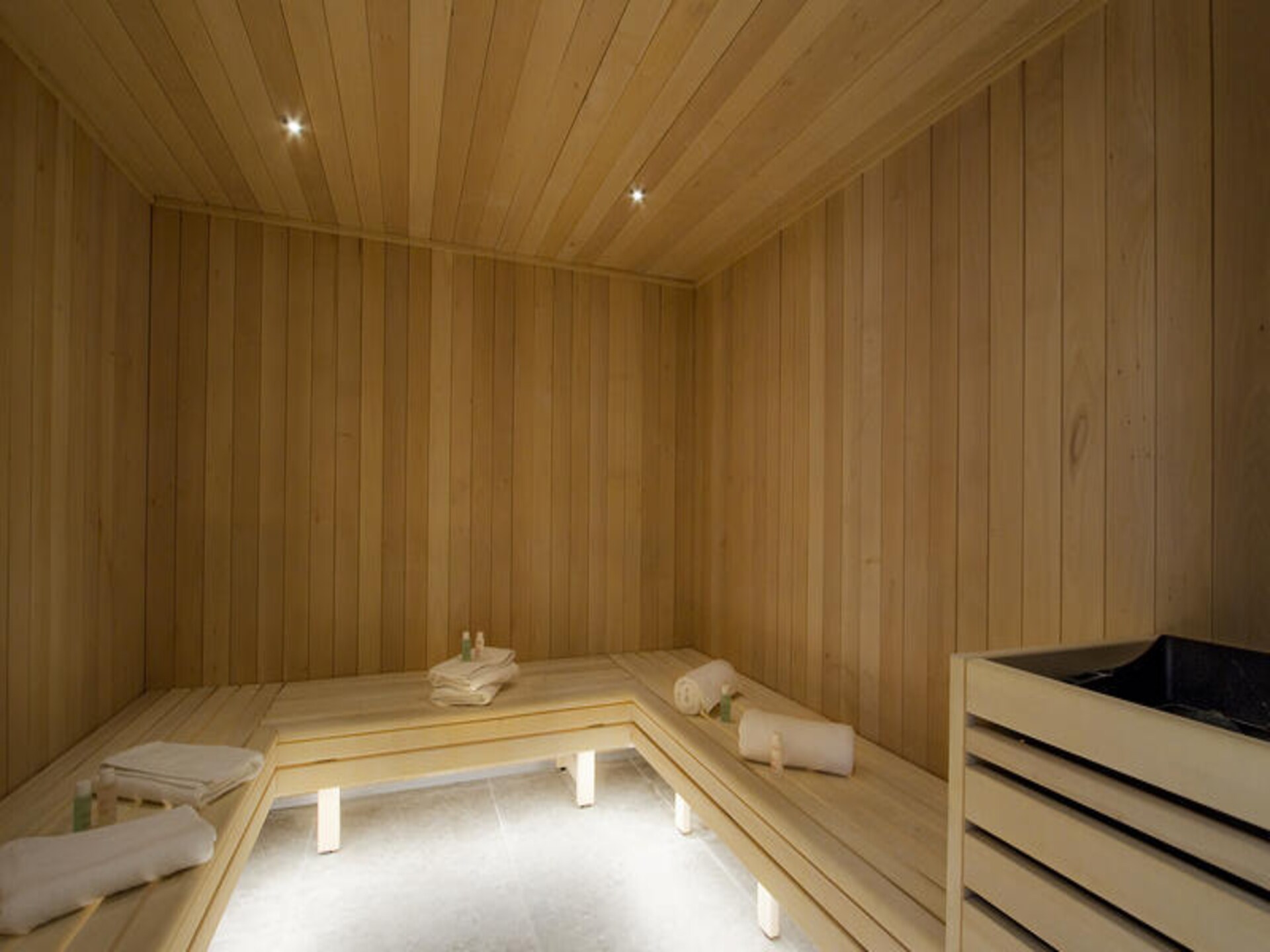 Luxe appartement 8p in Huez met balkon, zwembad en uitzicht op de Alpen - foto 19