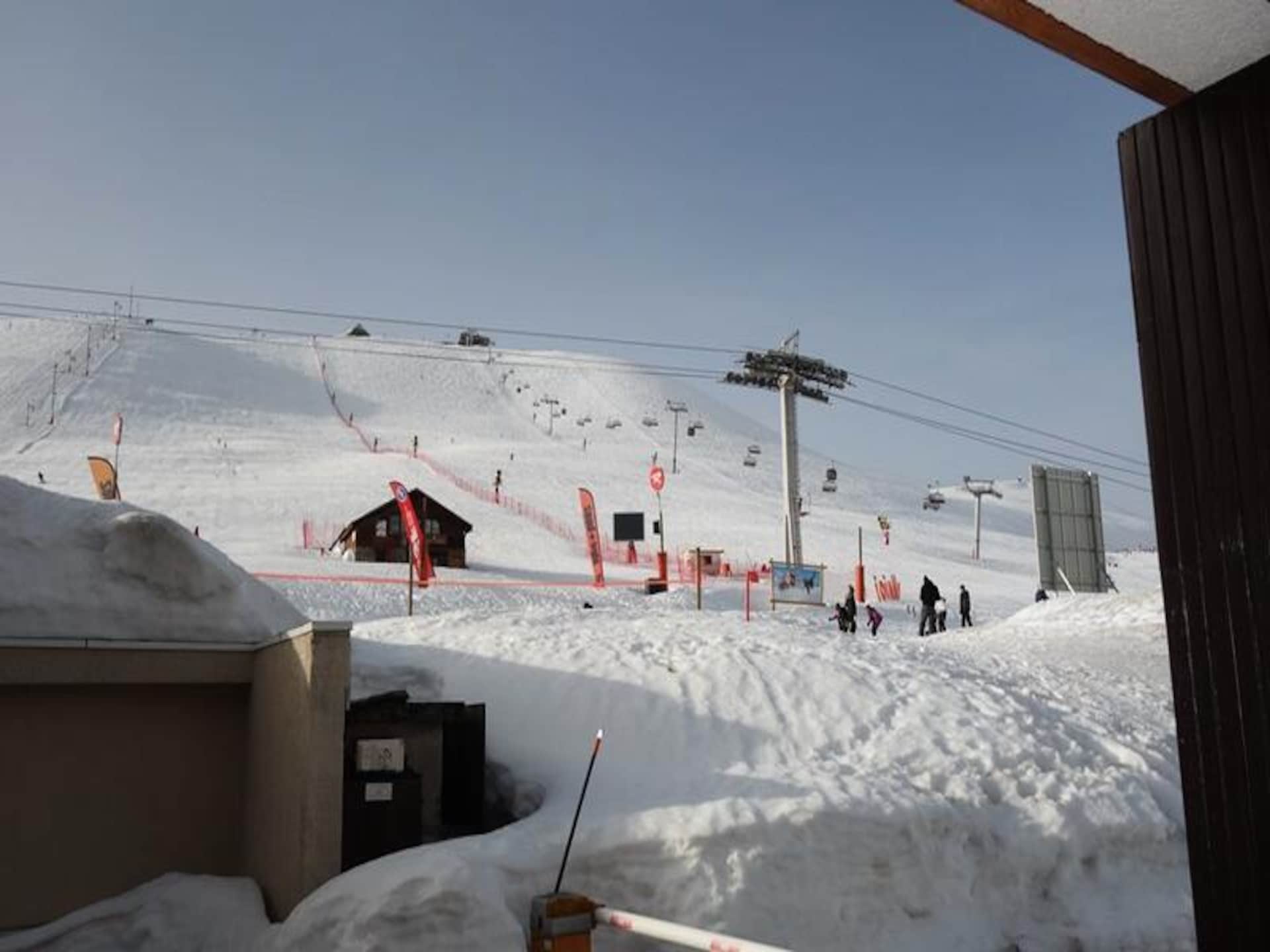 Appartement 80m² aan de piste in Huez met 3 slaapkamers en balkon op het oosten - foto 13