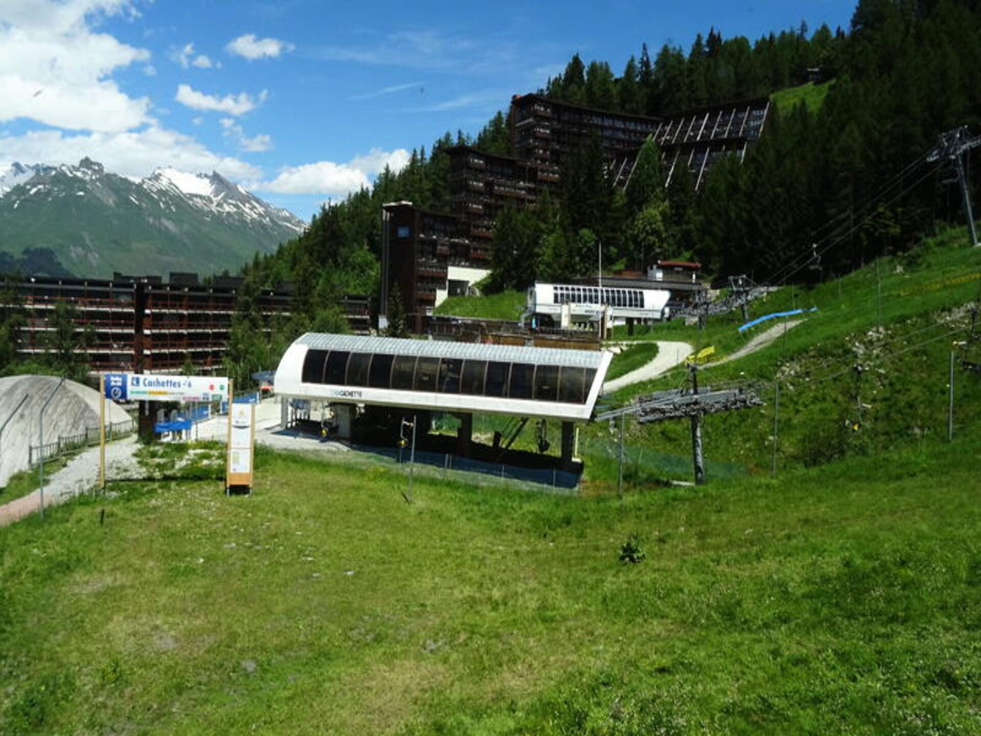 Gezellig appartement in Arc 1600 met skiliften om de hoek en panoramisch uitzicht - foto 6