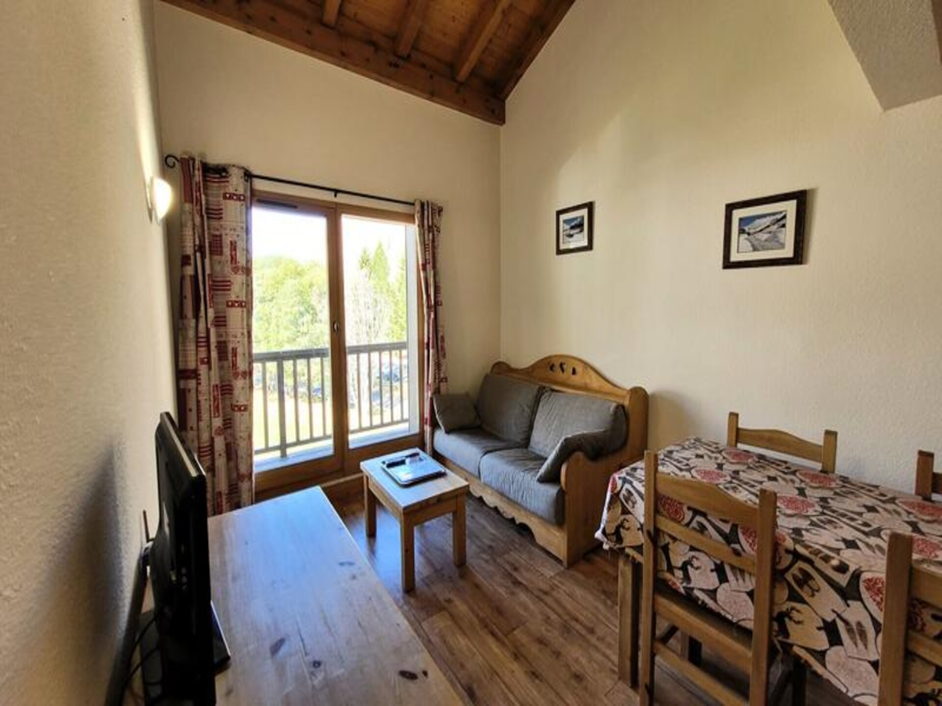 Zonnig appartement met balkon in Bessans, vlakbij de pistes - foto 1