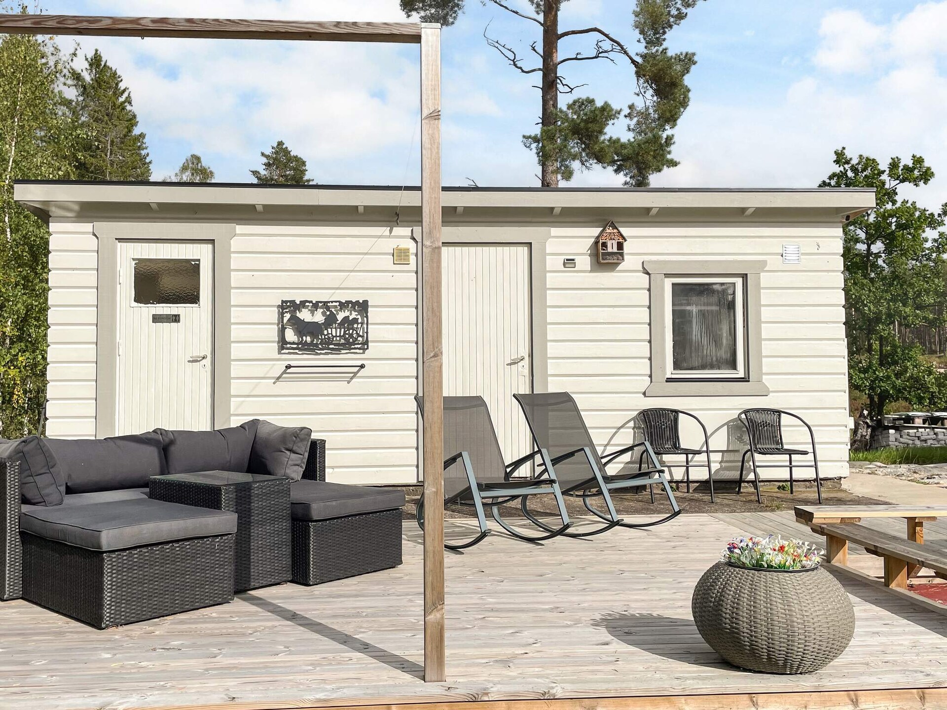 Zweeds vakantiehuis met privézwembad op 170 meter van zee in Sandvik - foto 3