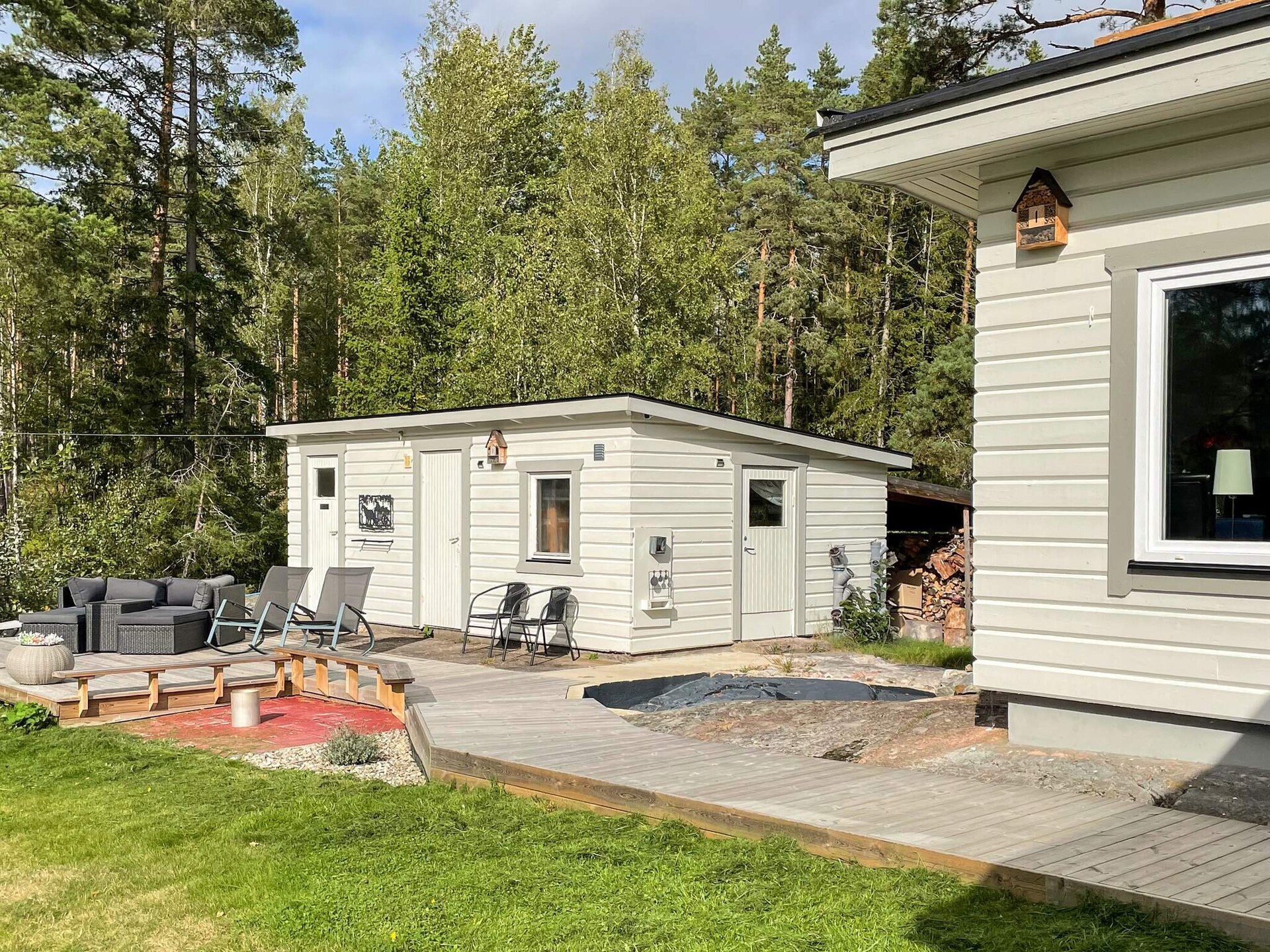 Zweeds vakantiehuis met privézwembad op 170 meter van zee in Sandvik - foto 5