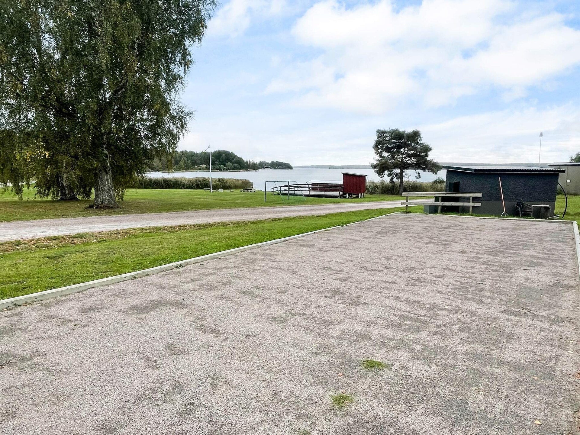 Zweeds vakantiehuis met privézwembad op 170 meter van zee in Sandvik - foto 10