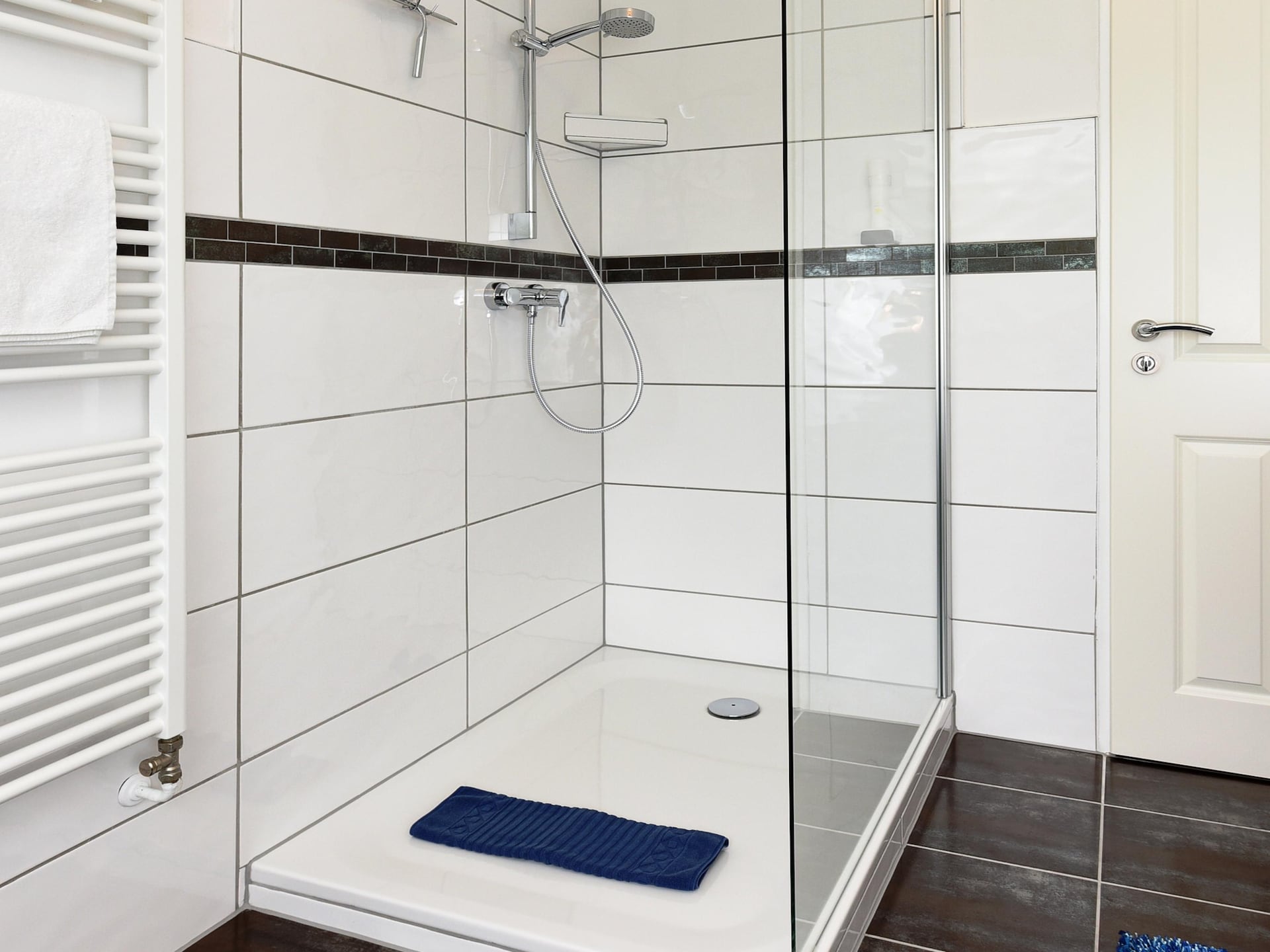 Op 350 m van zee: Modern appartement in Bensersiel - foto 15