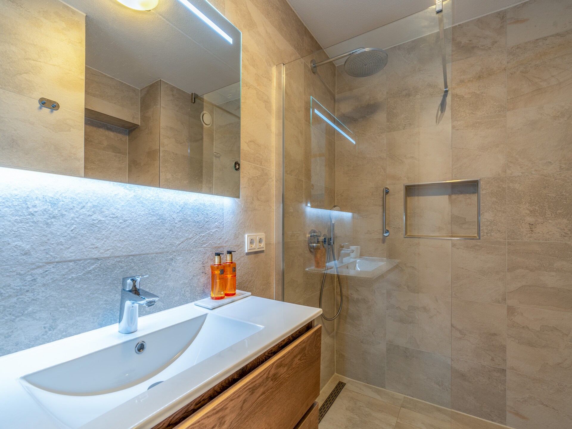 Stijlvol appartement met sauna, uitzicht op zee en duinen in De Koog - foto 11