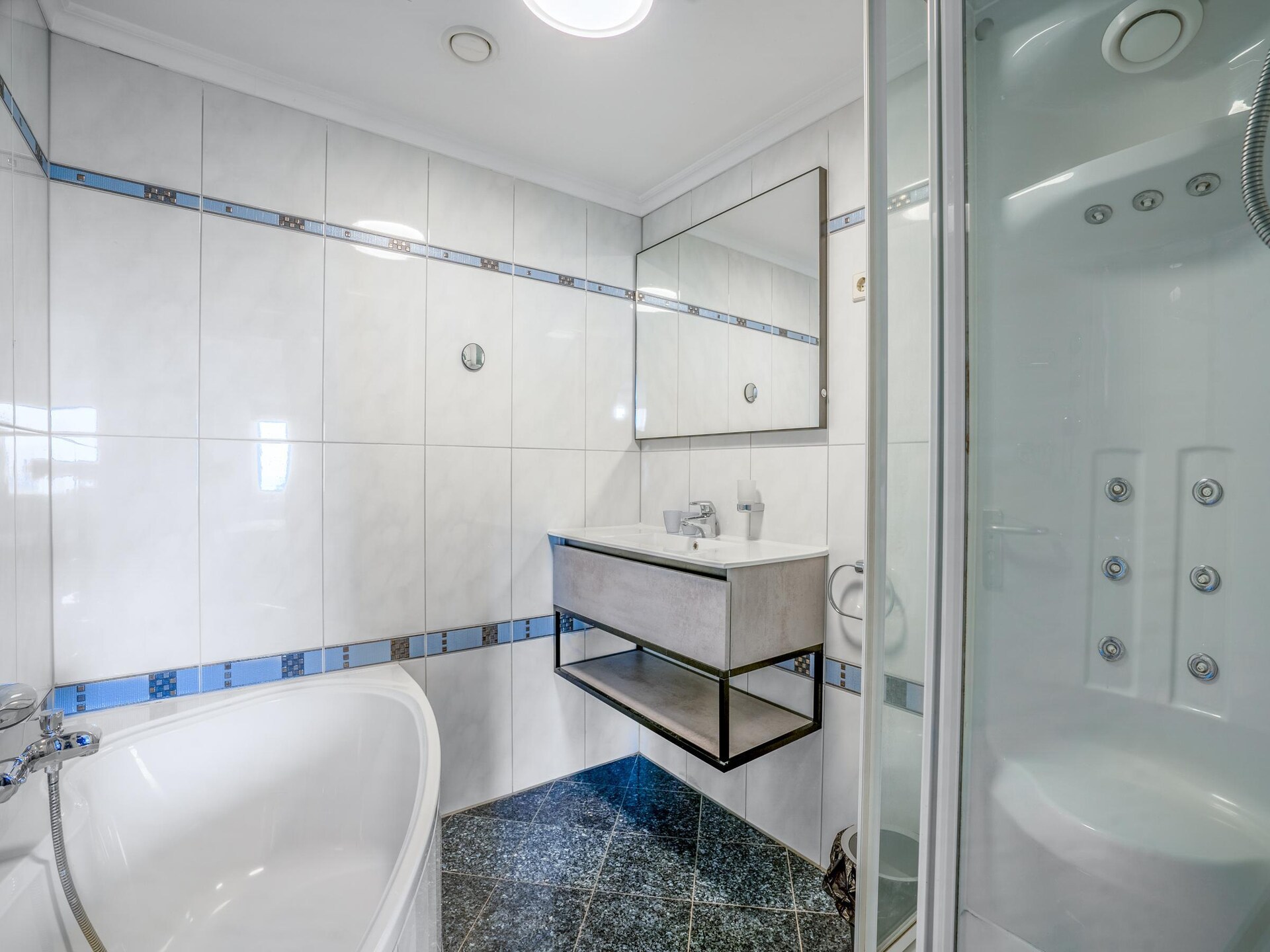 Juliana 058: Modern appartement met zeezicht op het hoogste duin van Texel - foto 9