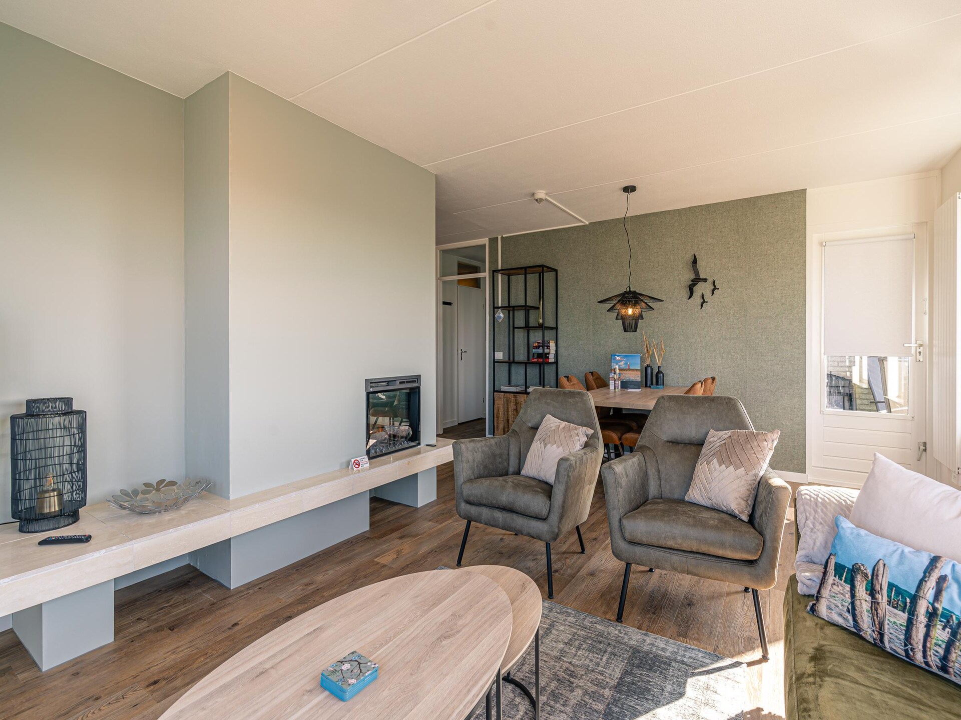 Modern hoekappartement met panoramisch zeezicht in bosrijke omgeving - foto 4