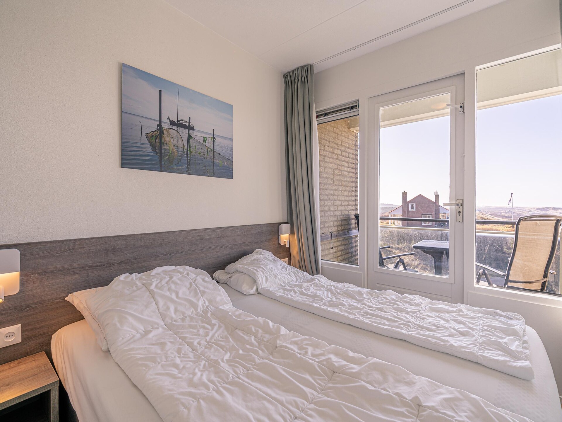 Modern hoekappartement met panoramisch zeezicht in bosrijke omgeving - foto 9
