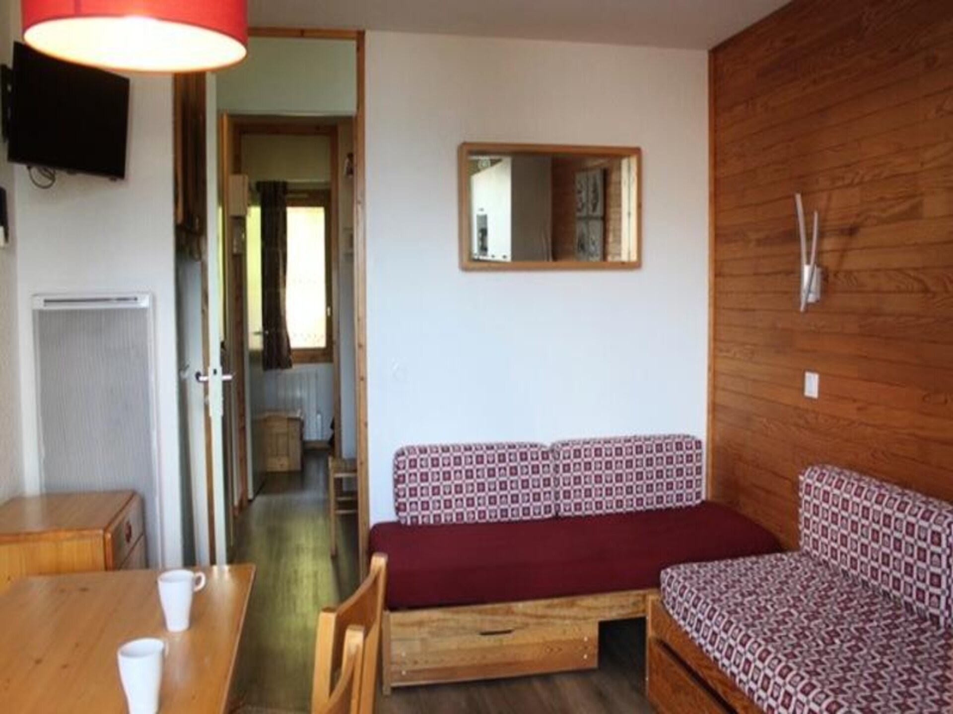 Vernieuwd appartement Les Coches: 150m van piste & balkon met dalzicht - foto 8
