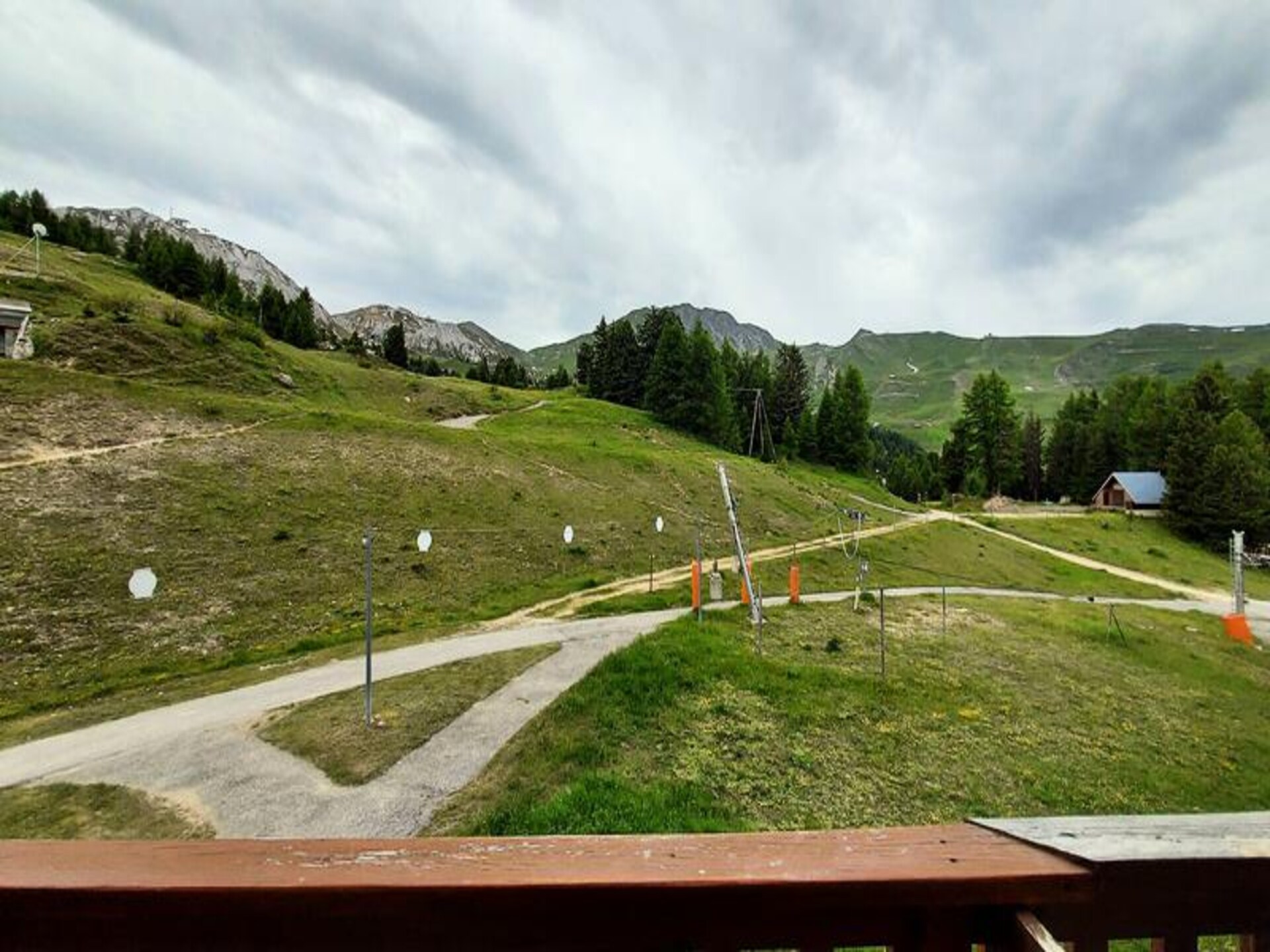 Knusse studio op 2050m met directe piste-toegang en panoramisch uitzicht - foto 14
