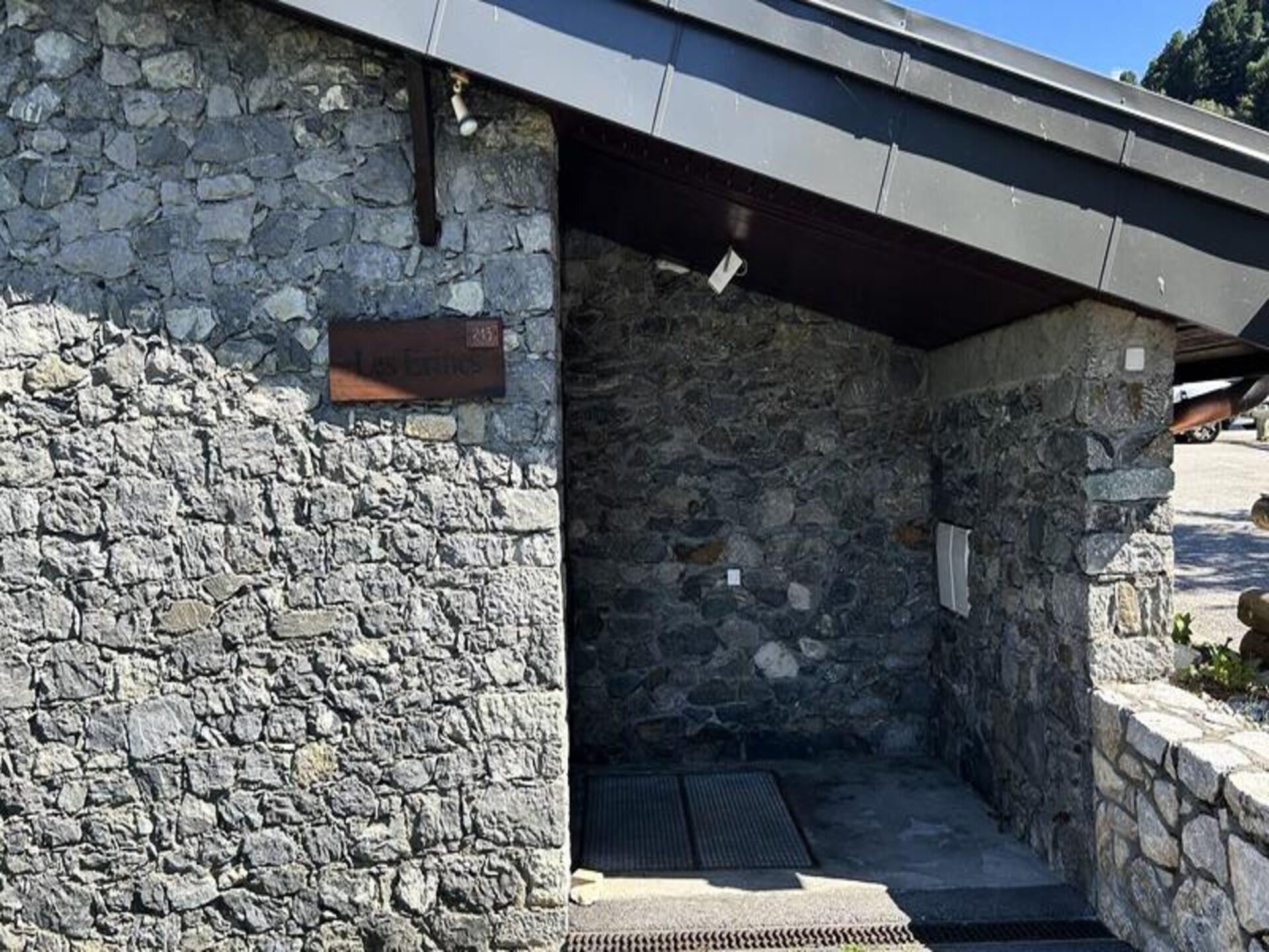 Zonnig appartement in Les Allues met adembenemend uitzicht op Saulire en Mont Vallon - foto 20