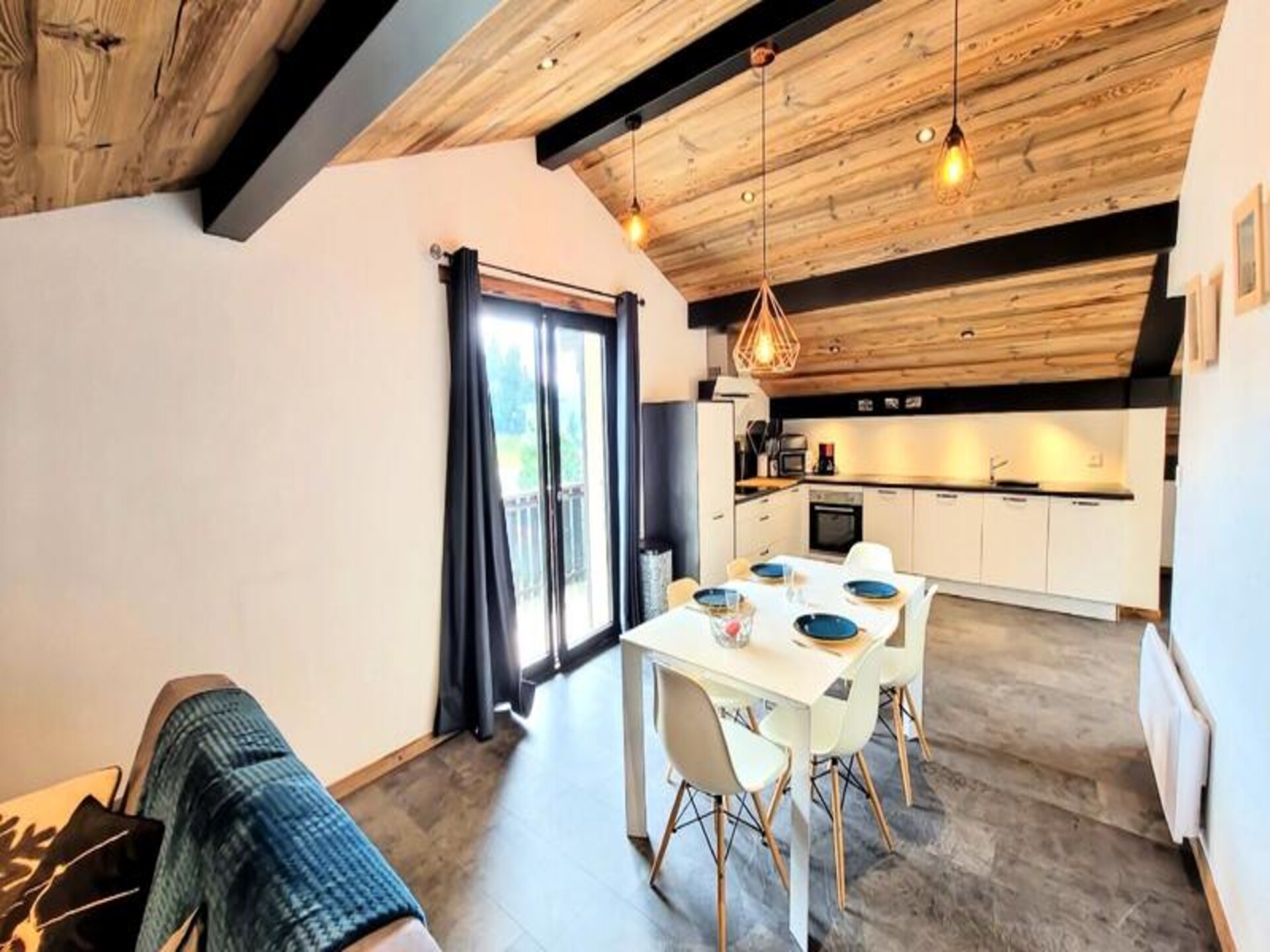 Ruim 6-persoons appartement op 200m van de piste in Les Gets - foto 3