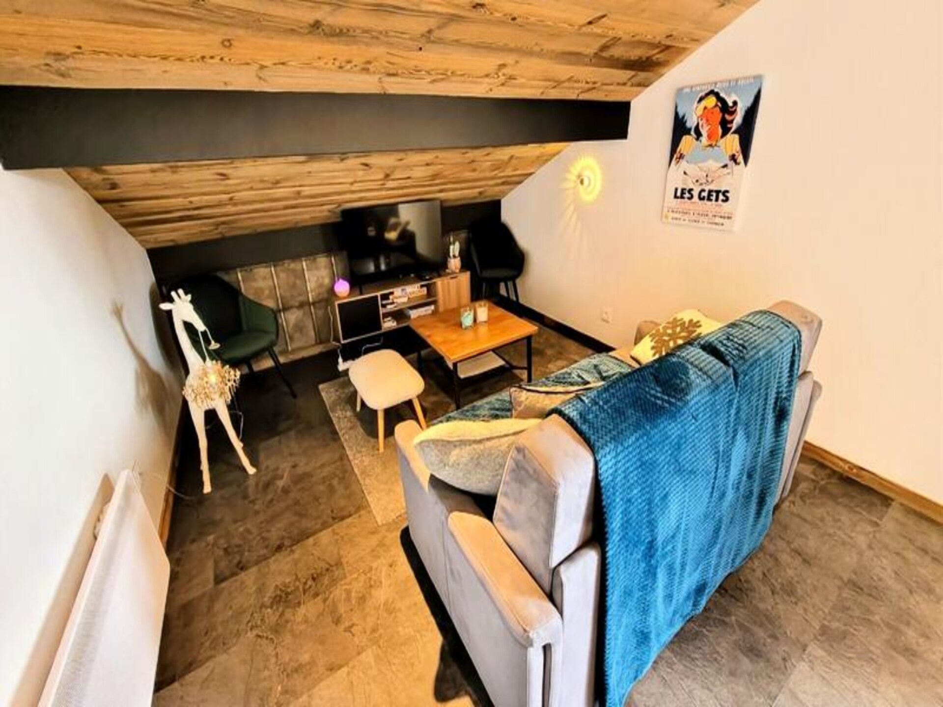 Ruim 6-persoons appartement op 200m van de piste in Les Gets - foto 4