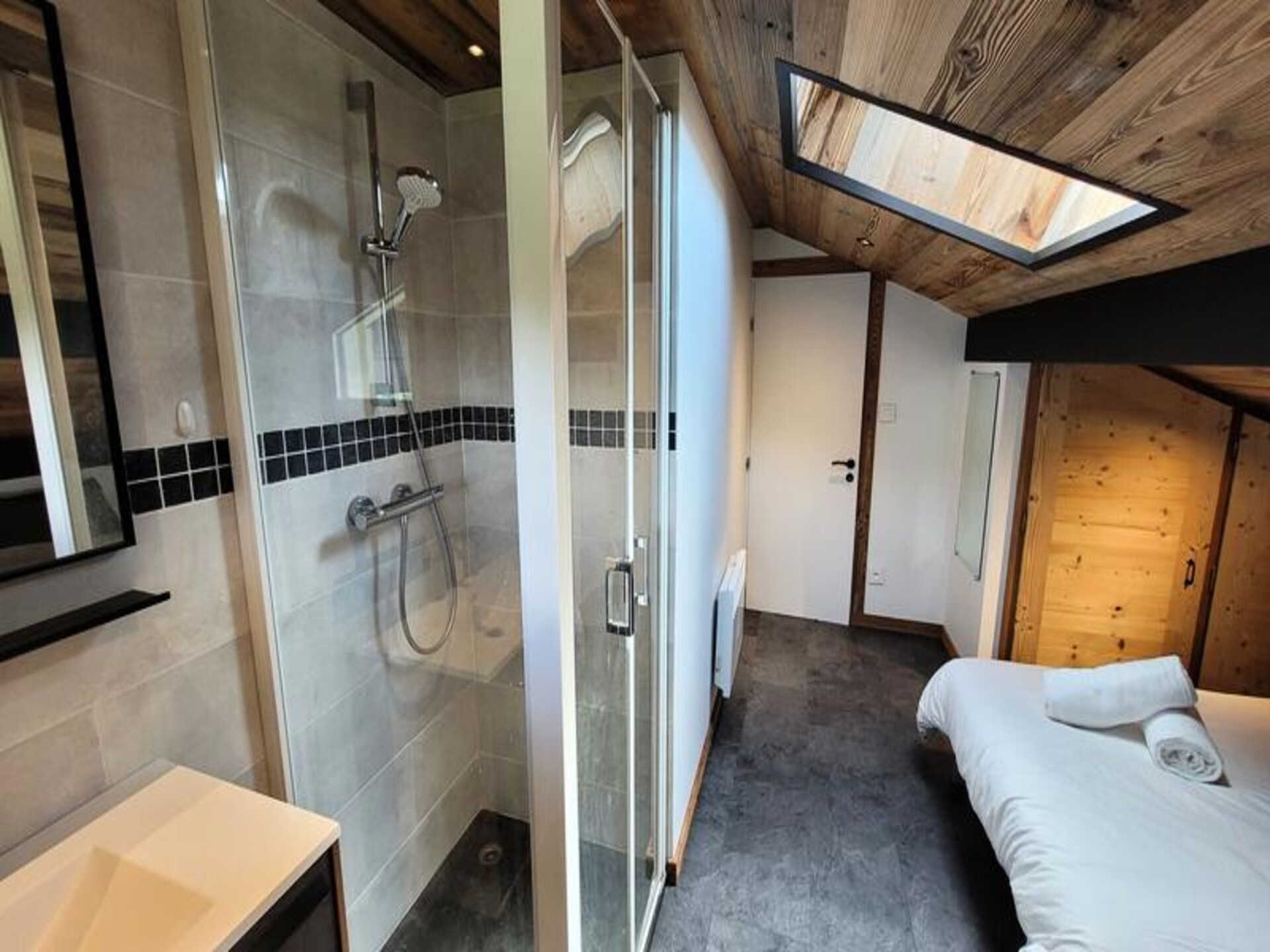 Ruim 6-persoons appartement op 200m van de piste in Les Gets - foto 15