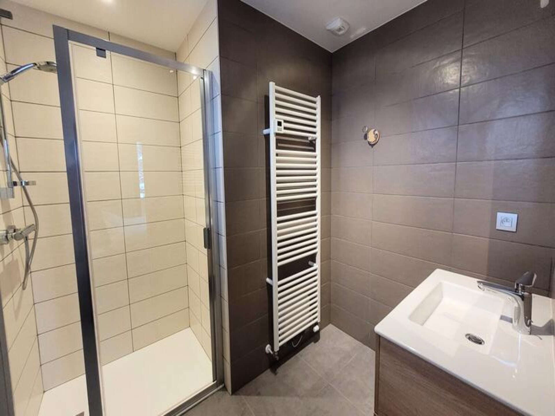 Licht appartement op 50m van de pistes met balkon in Les Gets - foto 11