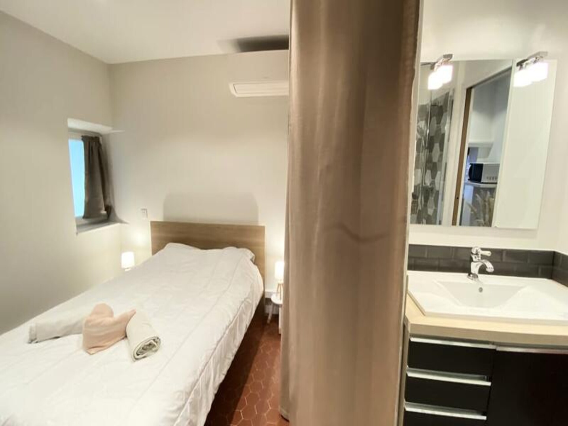 Gerennoveerd appartement in hartje Oud Antibes, 200m van zee - foto 21