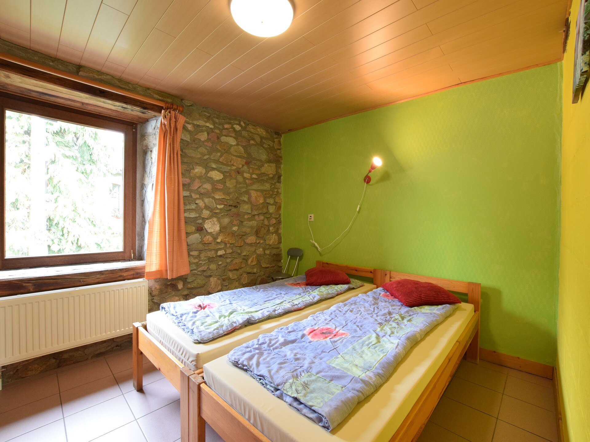 Ruim landhuis voor 22 personen met sauna en bubbelbad in de Ardennen - foto 15