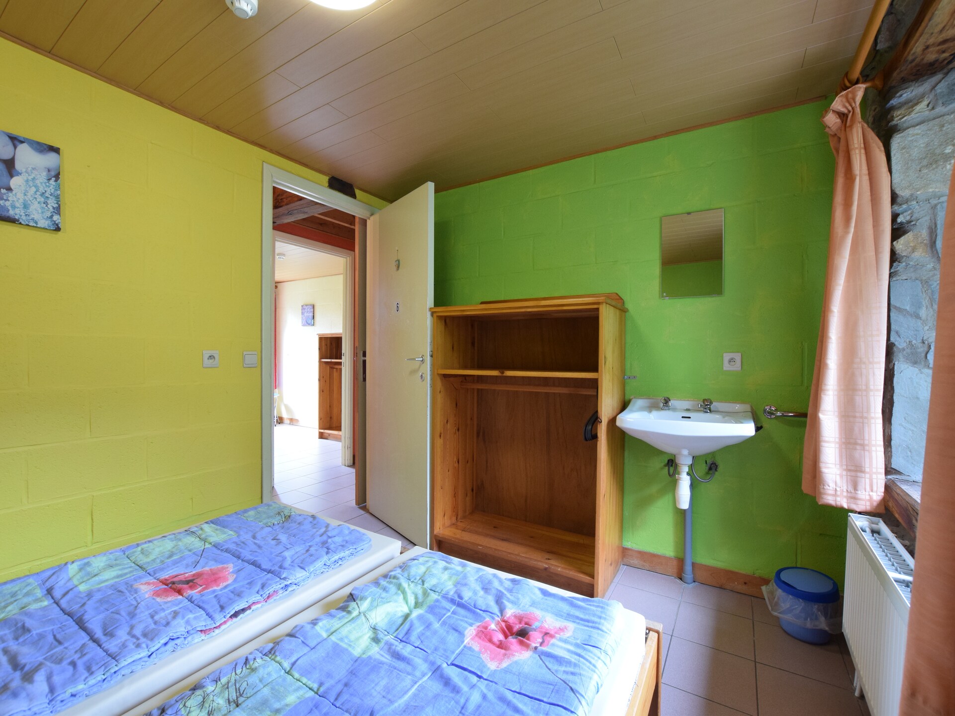 Ruim landhuis voor 22 personen met sauna en bubbelbad in de Ardennen - foto 17