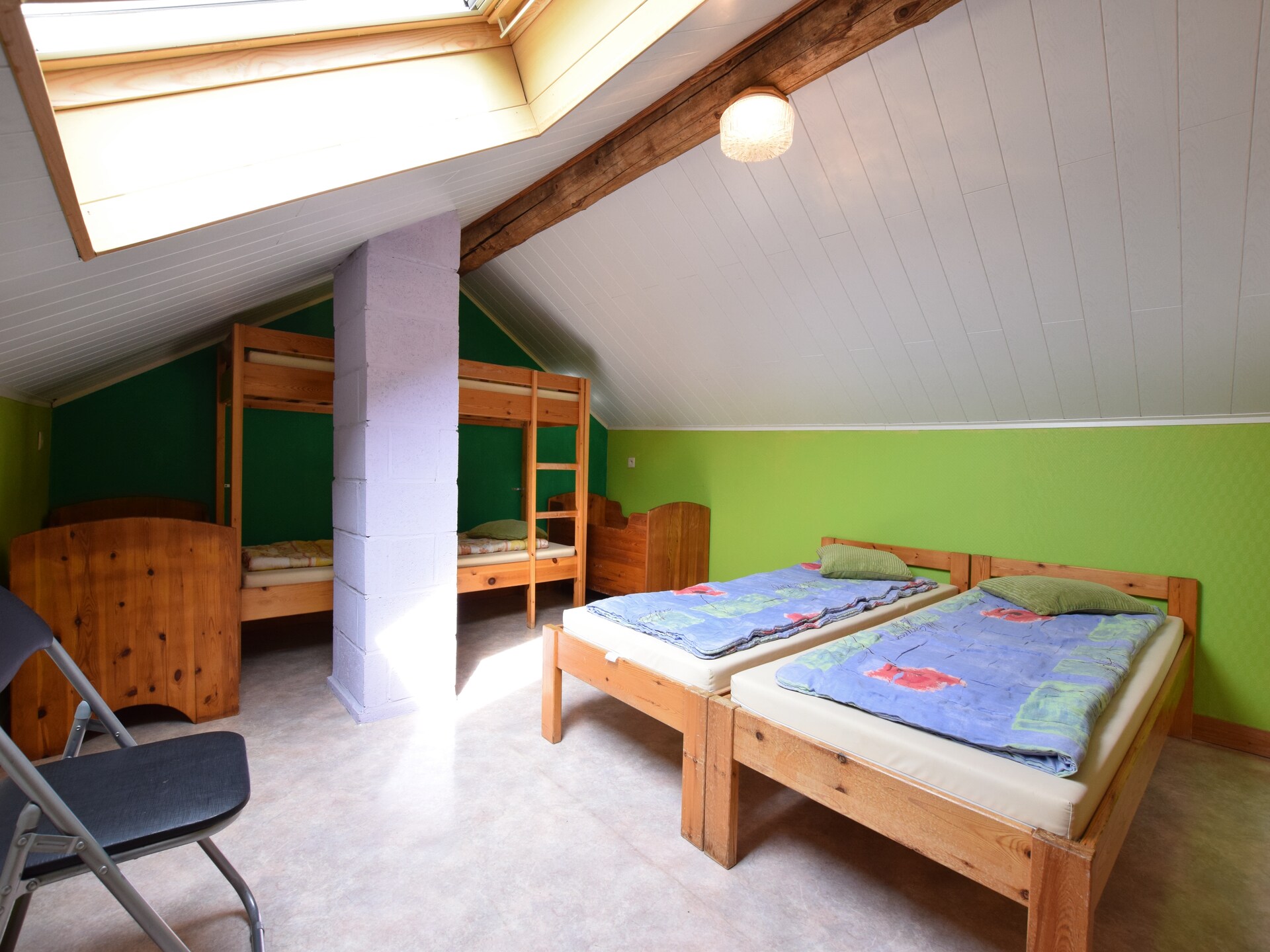 Ruim landhuis voor 22 personen met sauna en bubbelbad in de Ardennen - foto 23