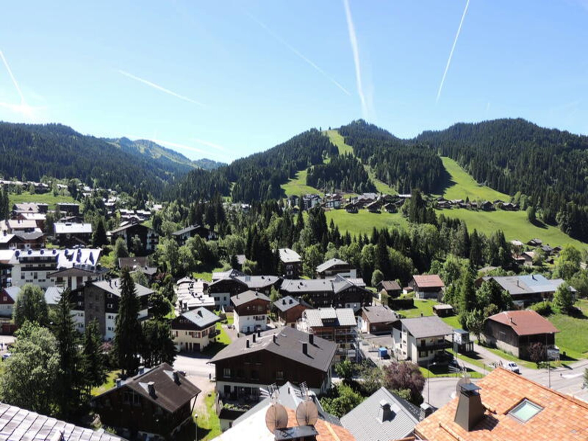 Luxe triplex appartement met panoramisch uitzicht op de pistes in Les Gets - foto 12