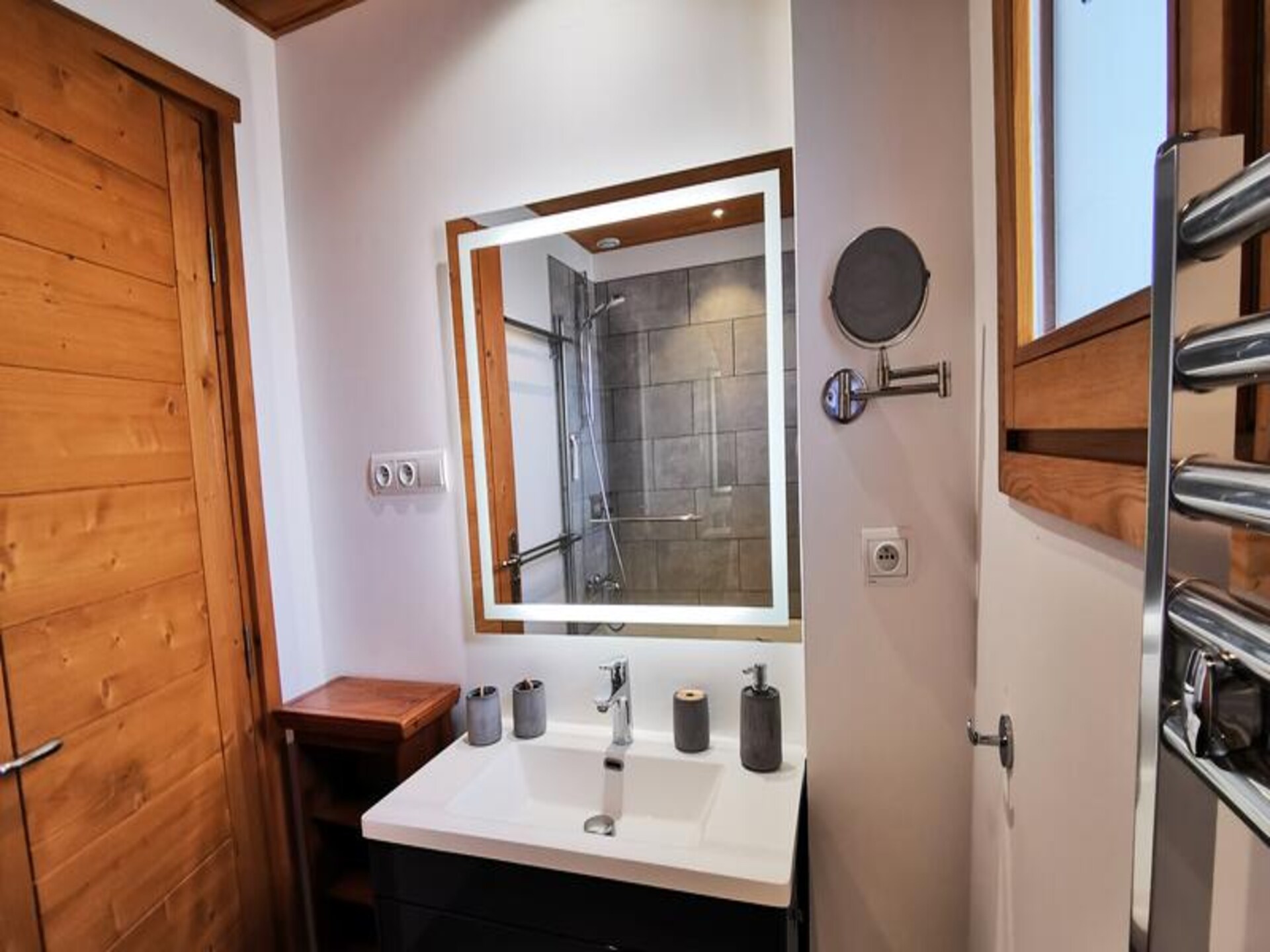 Licht 4-sterrenappartement met uitzicht op de Pic du Marcelly – 6 personen - foto 12