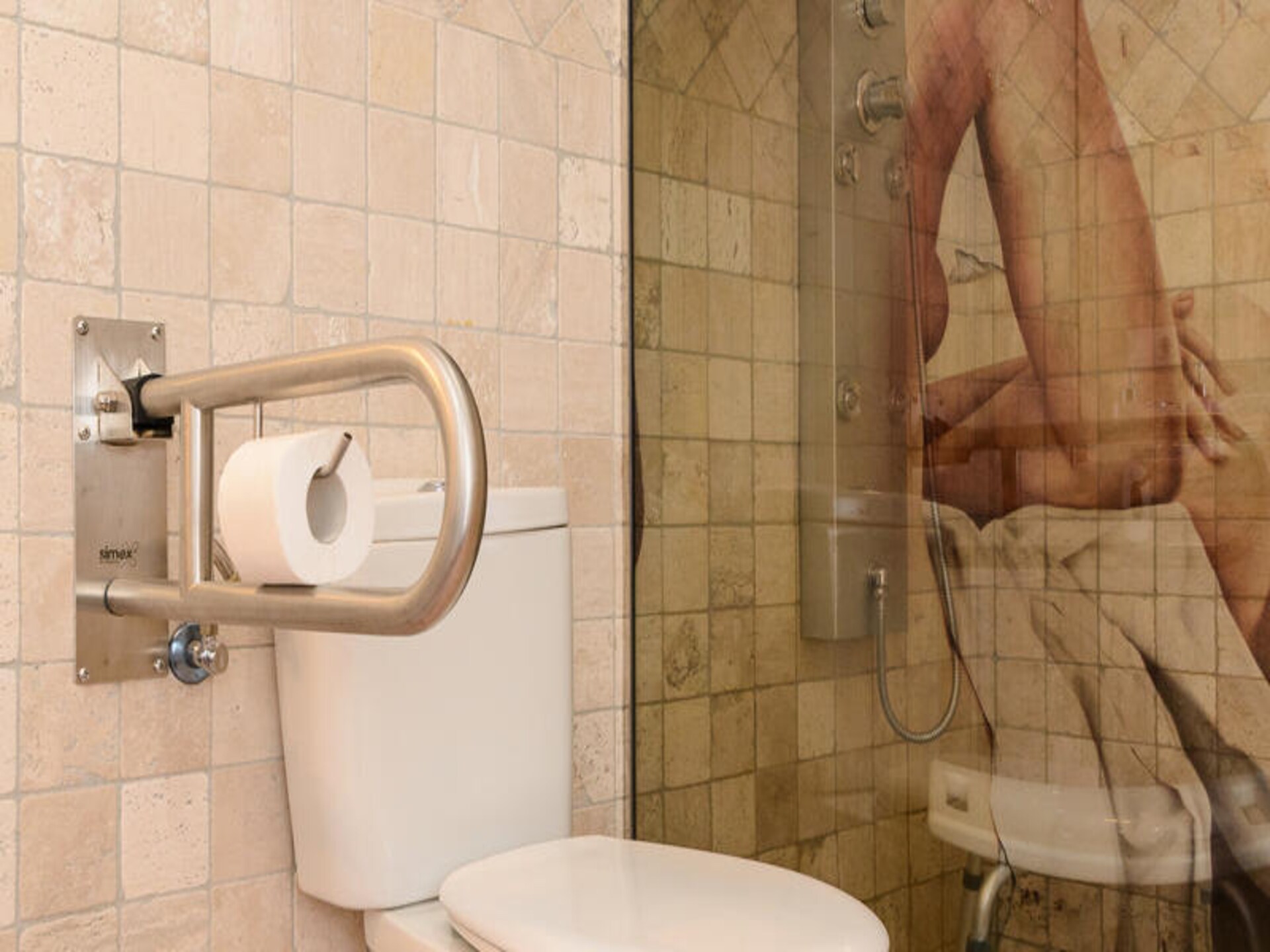 Strandappartement in Empuriabrava met privéterras en gedeelde tuin - foto 13