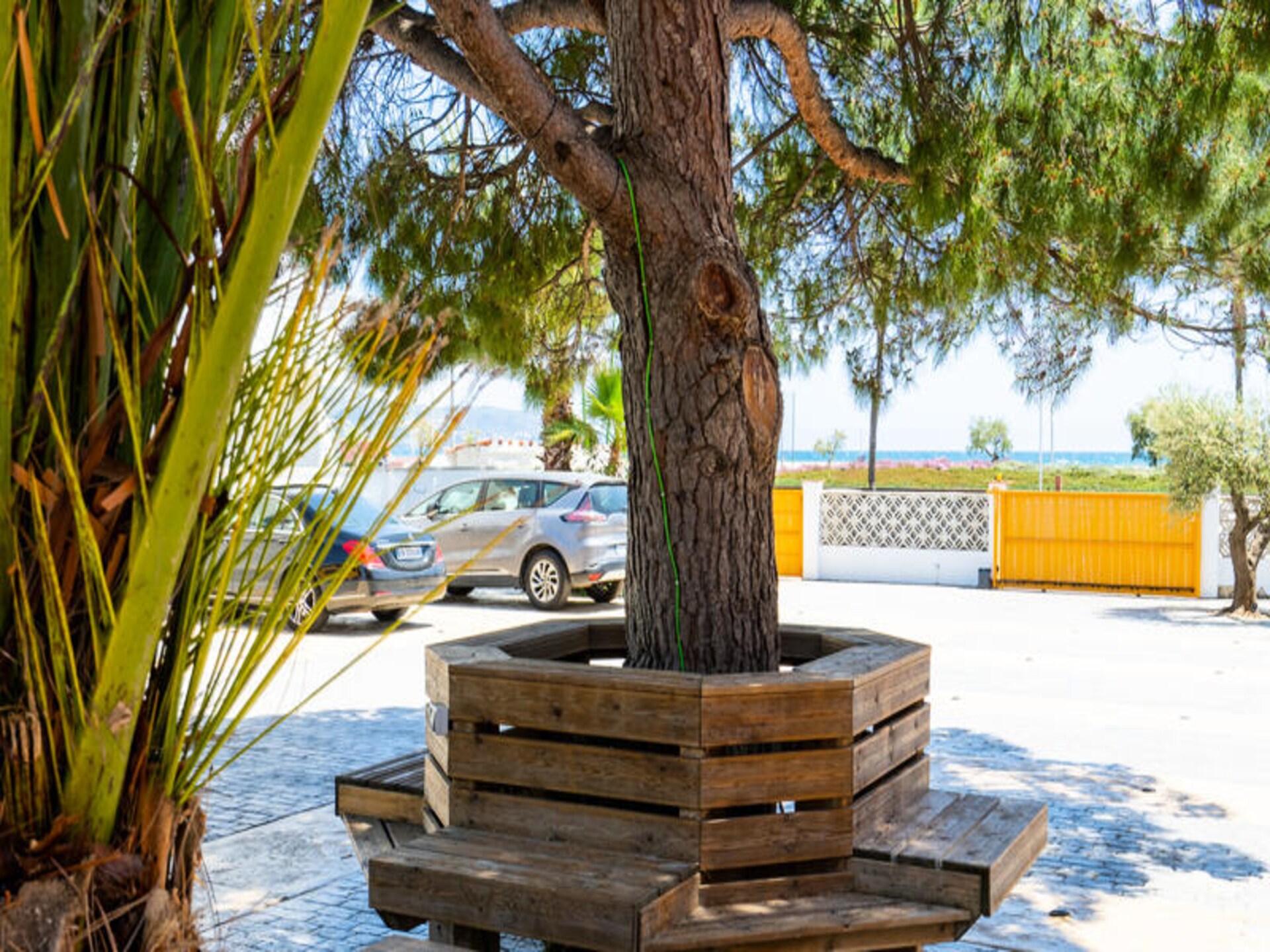 Strandappartement in Empuriabrava met privéterras en gedeelde tuin - foto 23