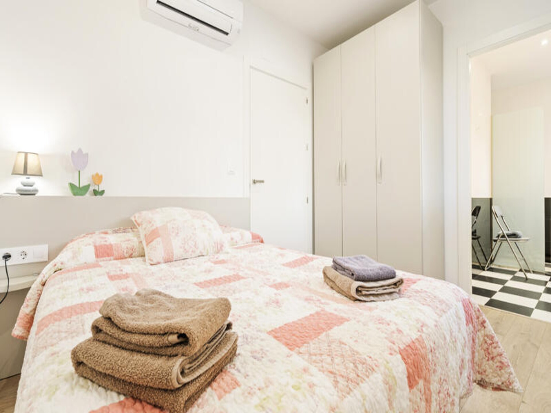 Strandappartement met zeezicht en terras in Empuriabrava - foto 17