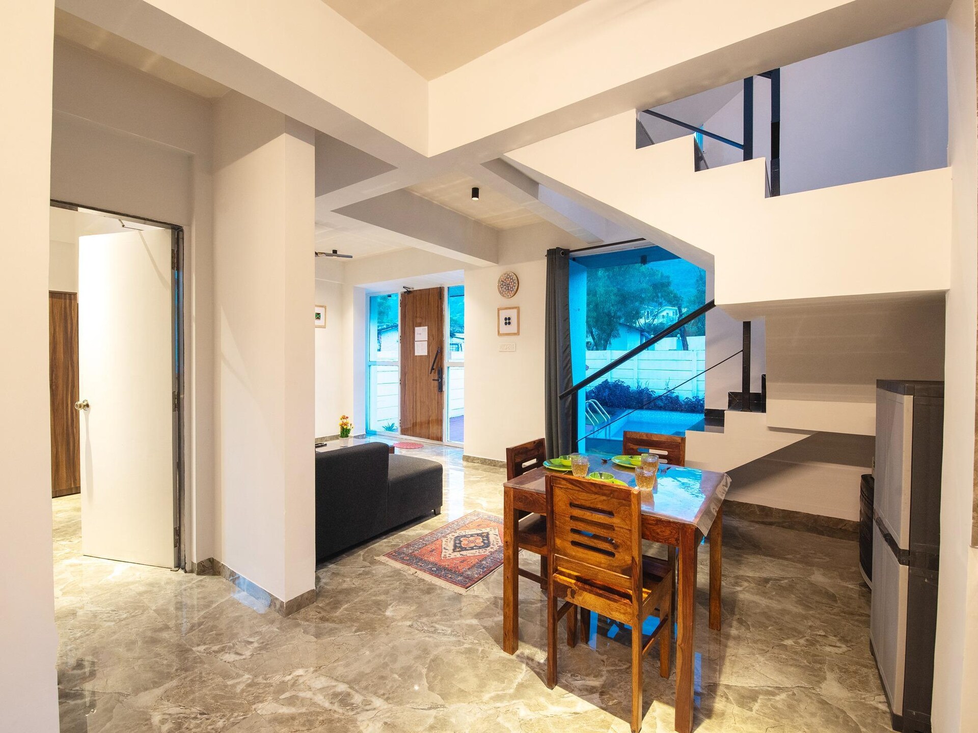 Ventara Bliss: Ruim vakantiehuis met privézwembad voor 10 personen in Lonavala - foto 16