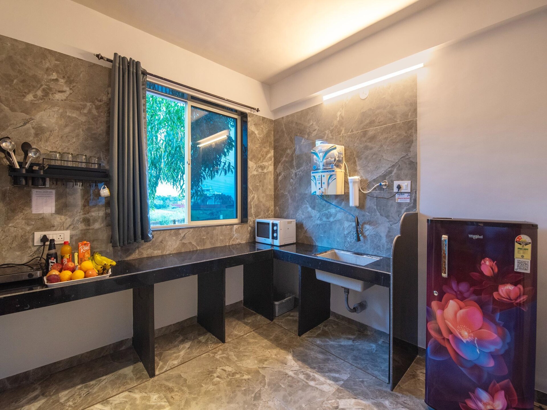 Ventara Bliss: Ruim vakantiehuis met privézwembad voor 10 personen in Lonavala - foto 10