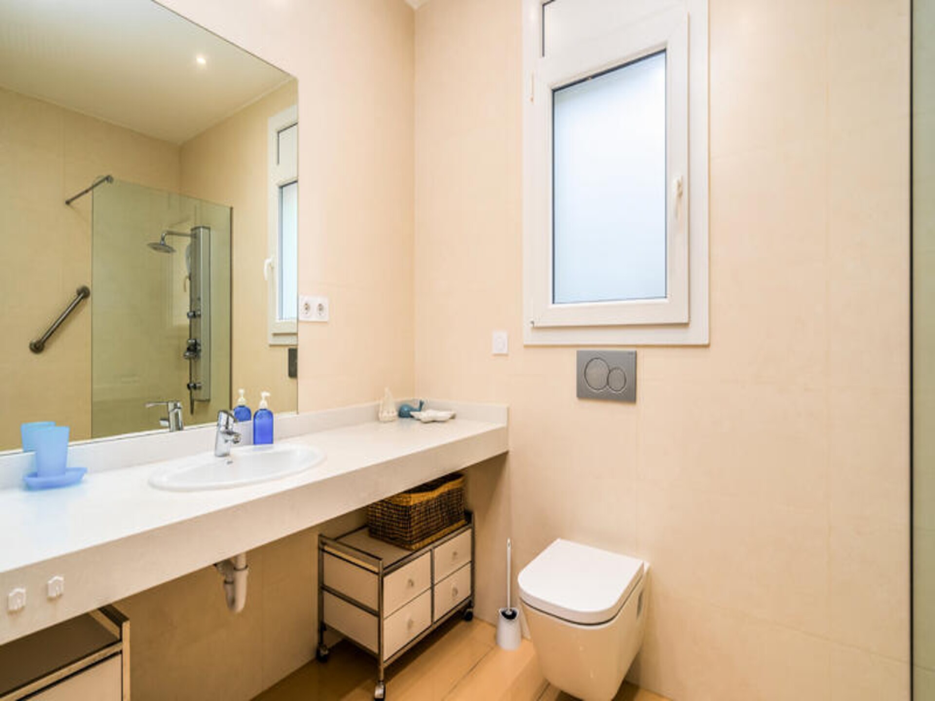 Appartement in Empuriabrava met strandterras en gedeelde faciliteiten - foto 11