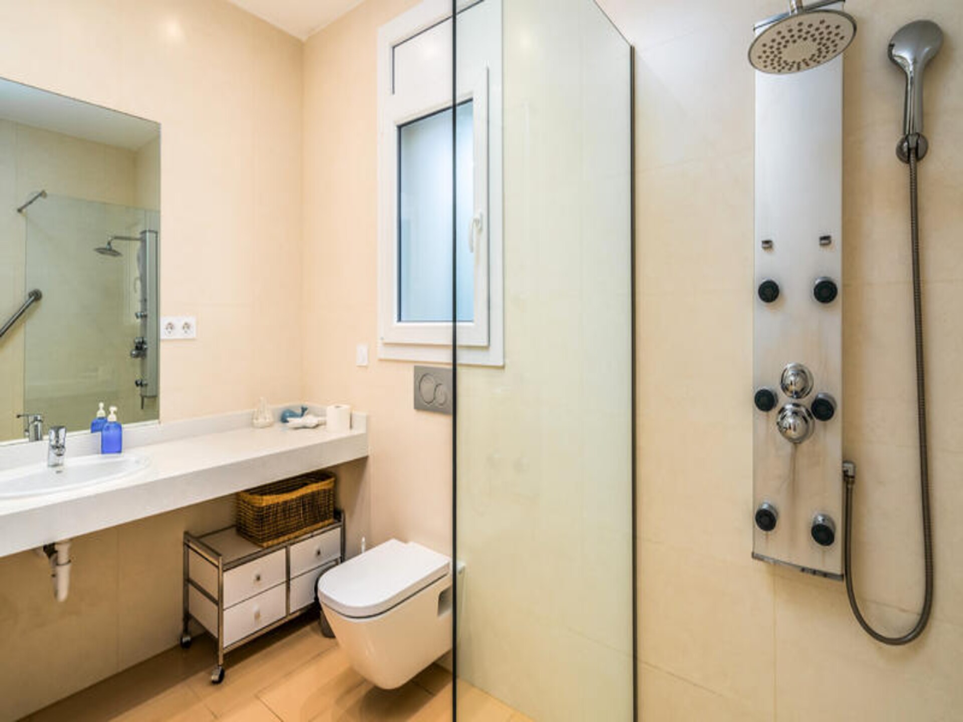 Appartement in Empuriabrava met strandterras en gedeelde faciliteiten - foto 12