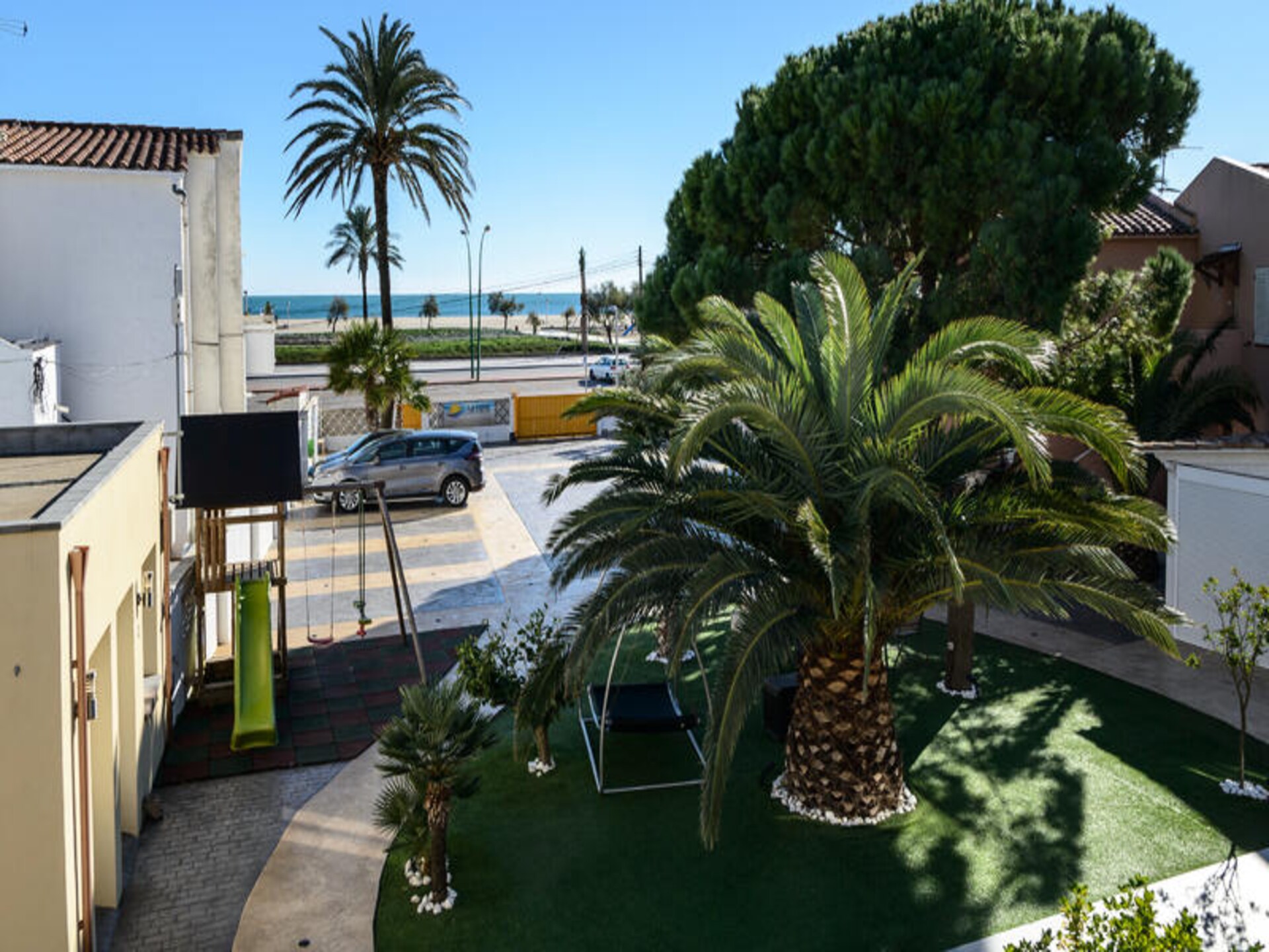 Appartement in Empuriabrava met strandterras en gedeelde faciliteiten - foto 40